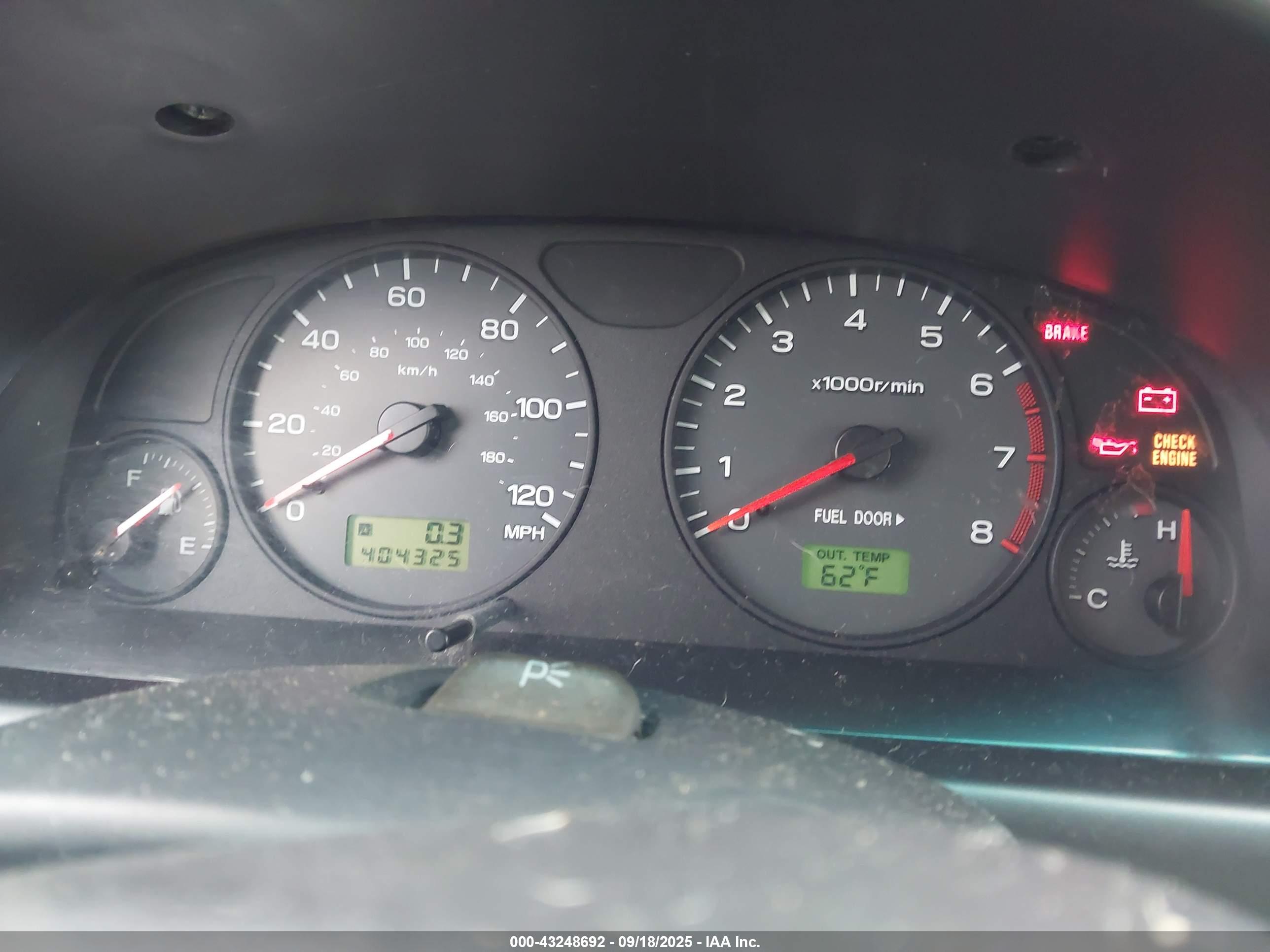 SUBARU FORESTER image 7