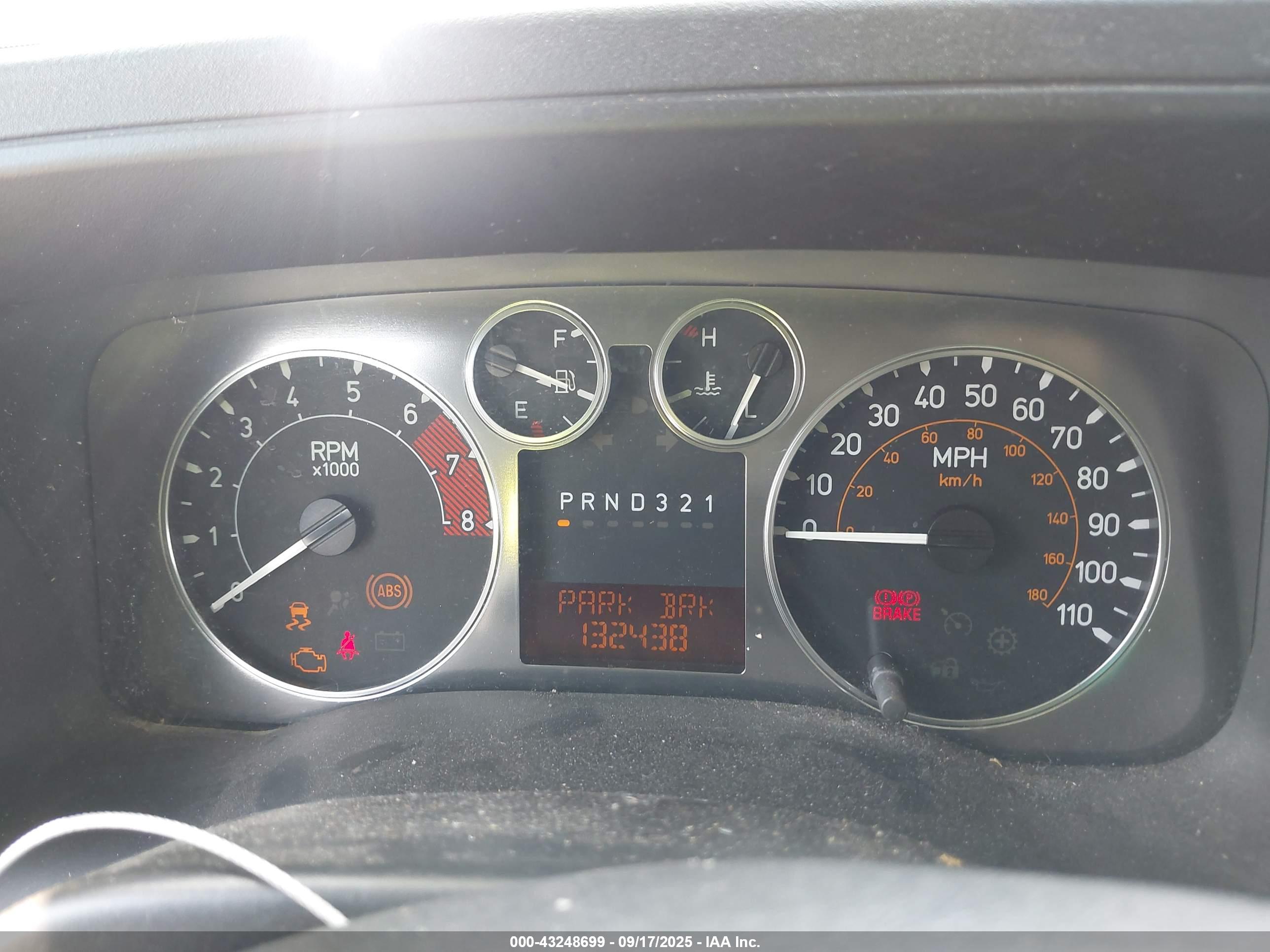 HUMMER H3 image 7