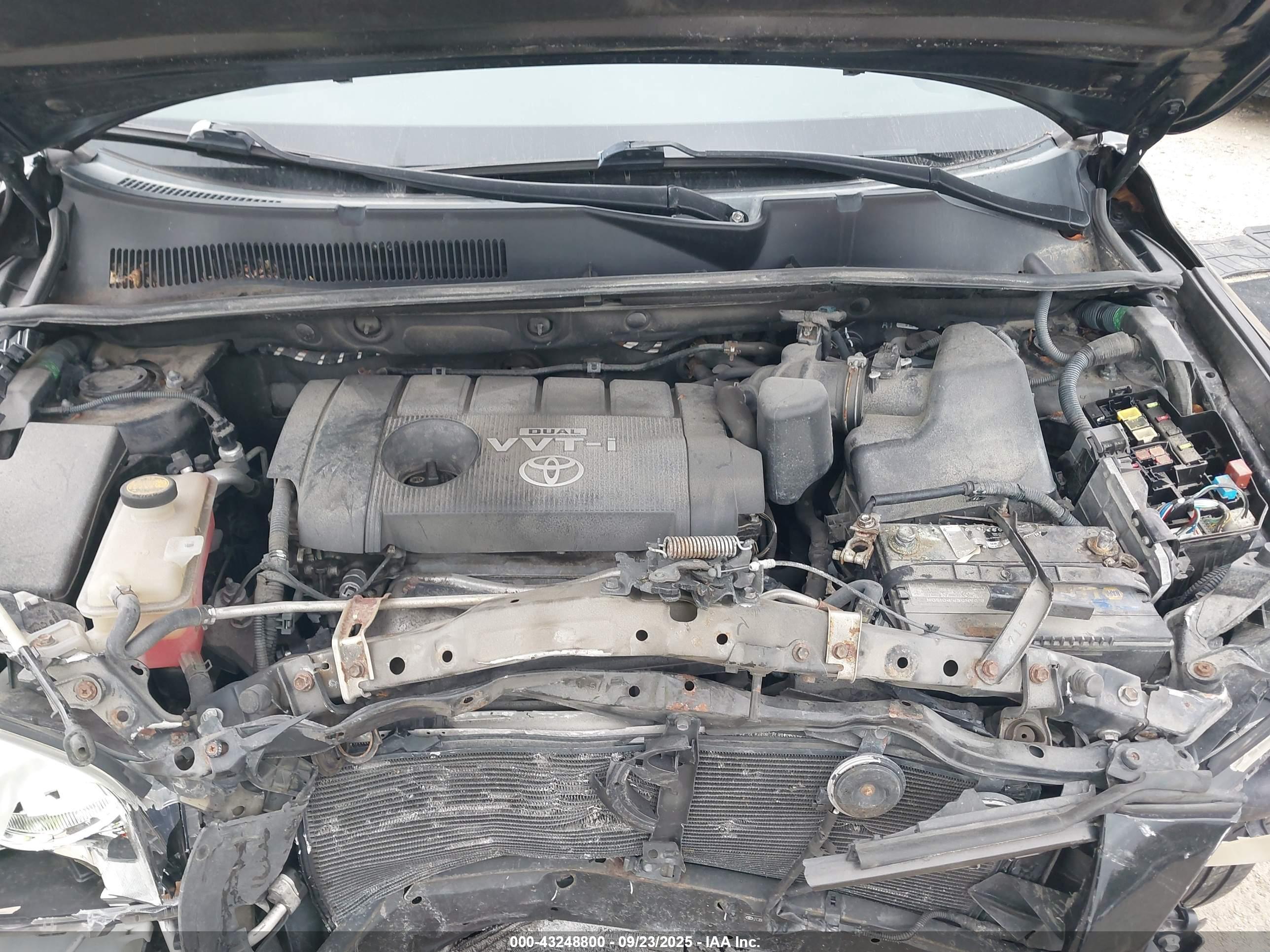 TOYOTA RAV4 image 10