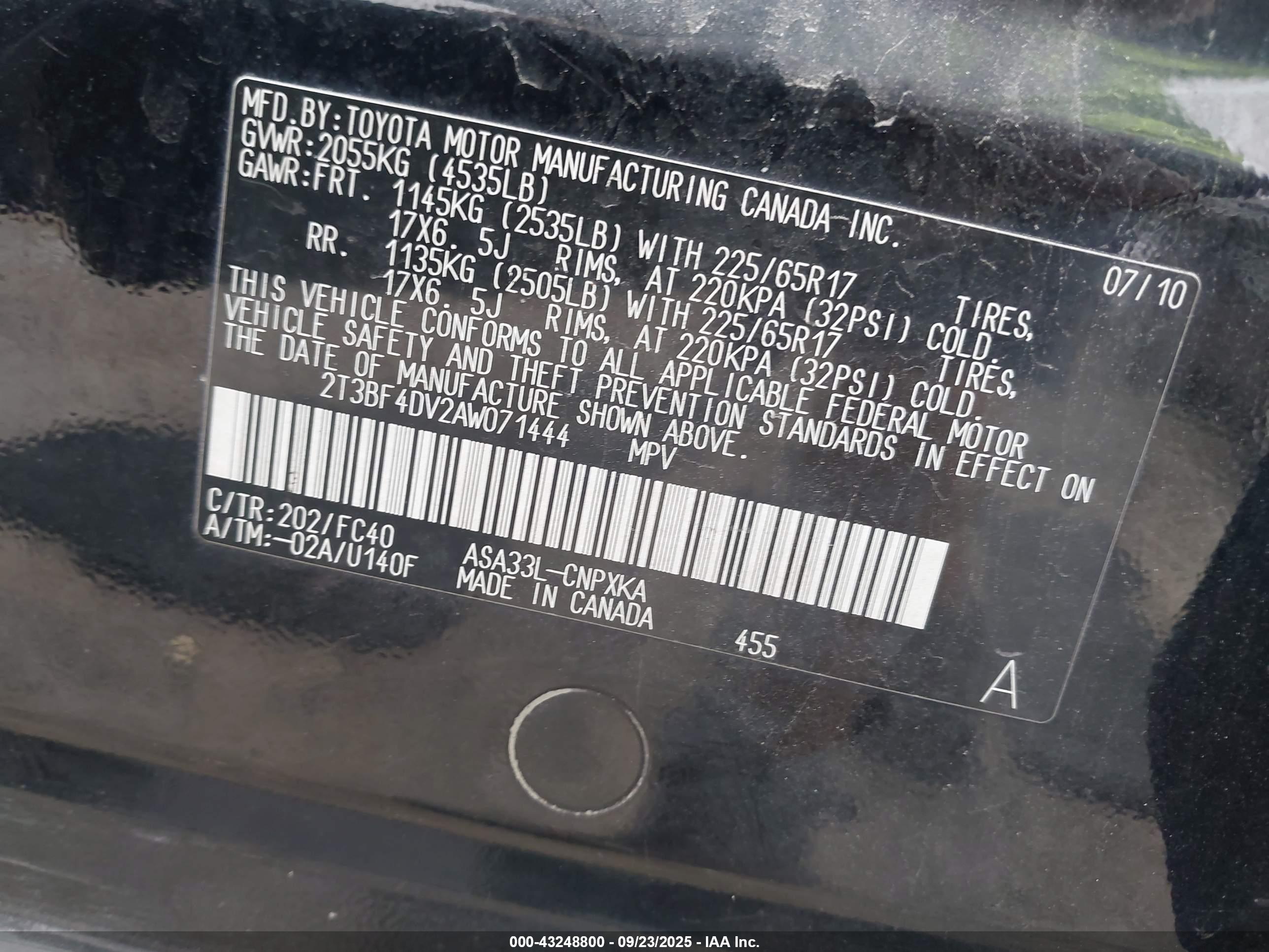 TOYOTA RAV4 image 9
