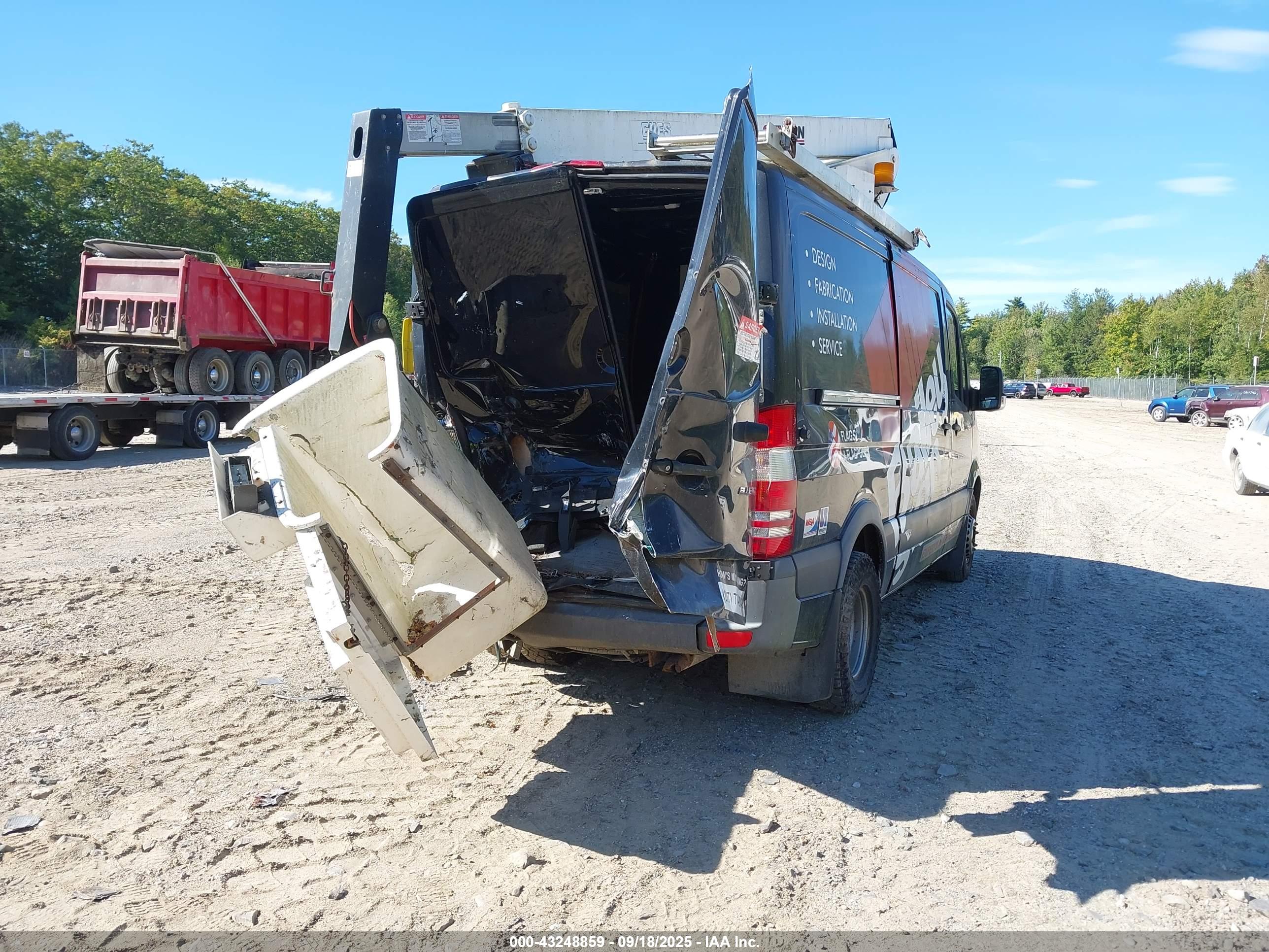 MERCEDES-BENZ SPRINTER image 4