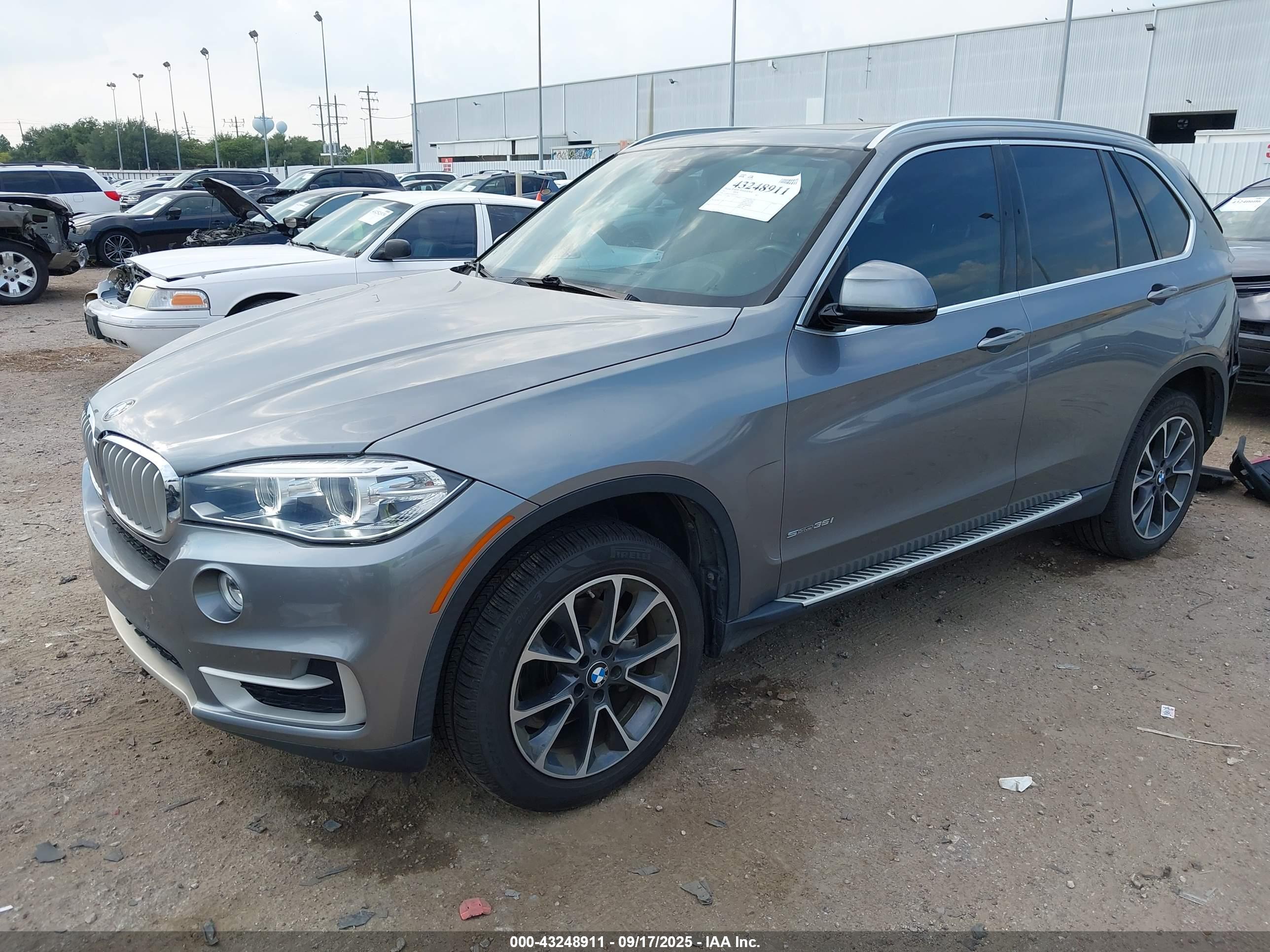 BMW X5 image 2