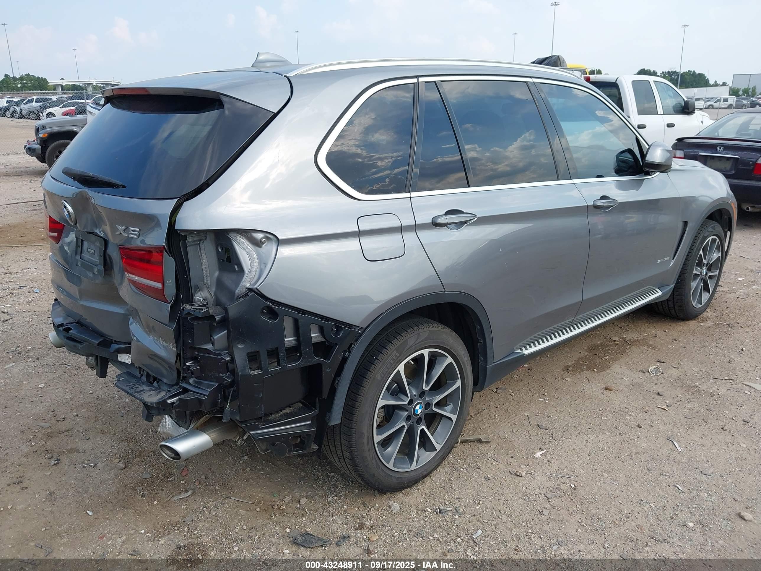 BMW X5 image 4