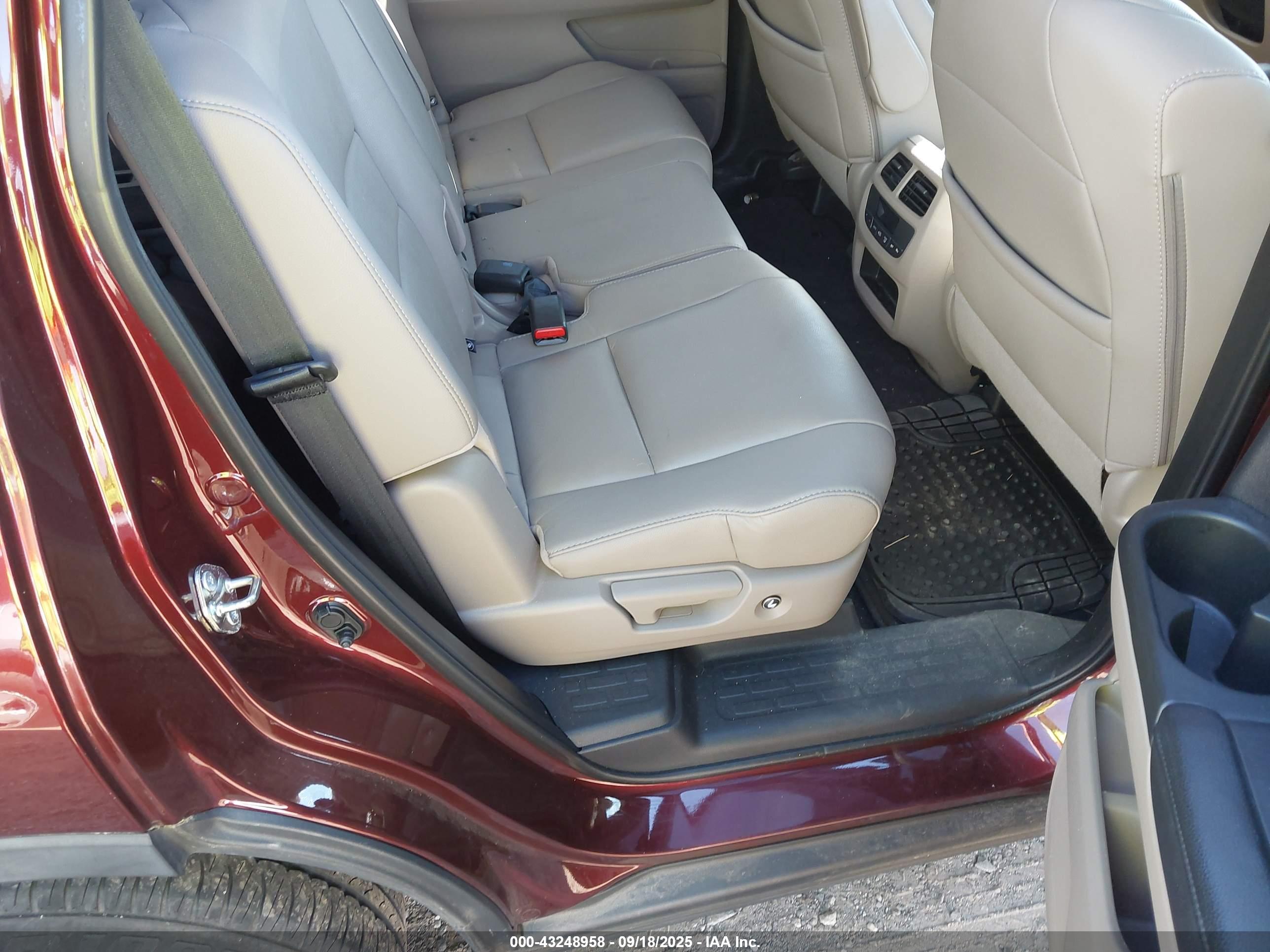 HONDA PILOT image 8