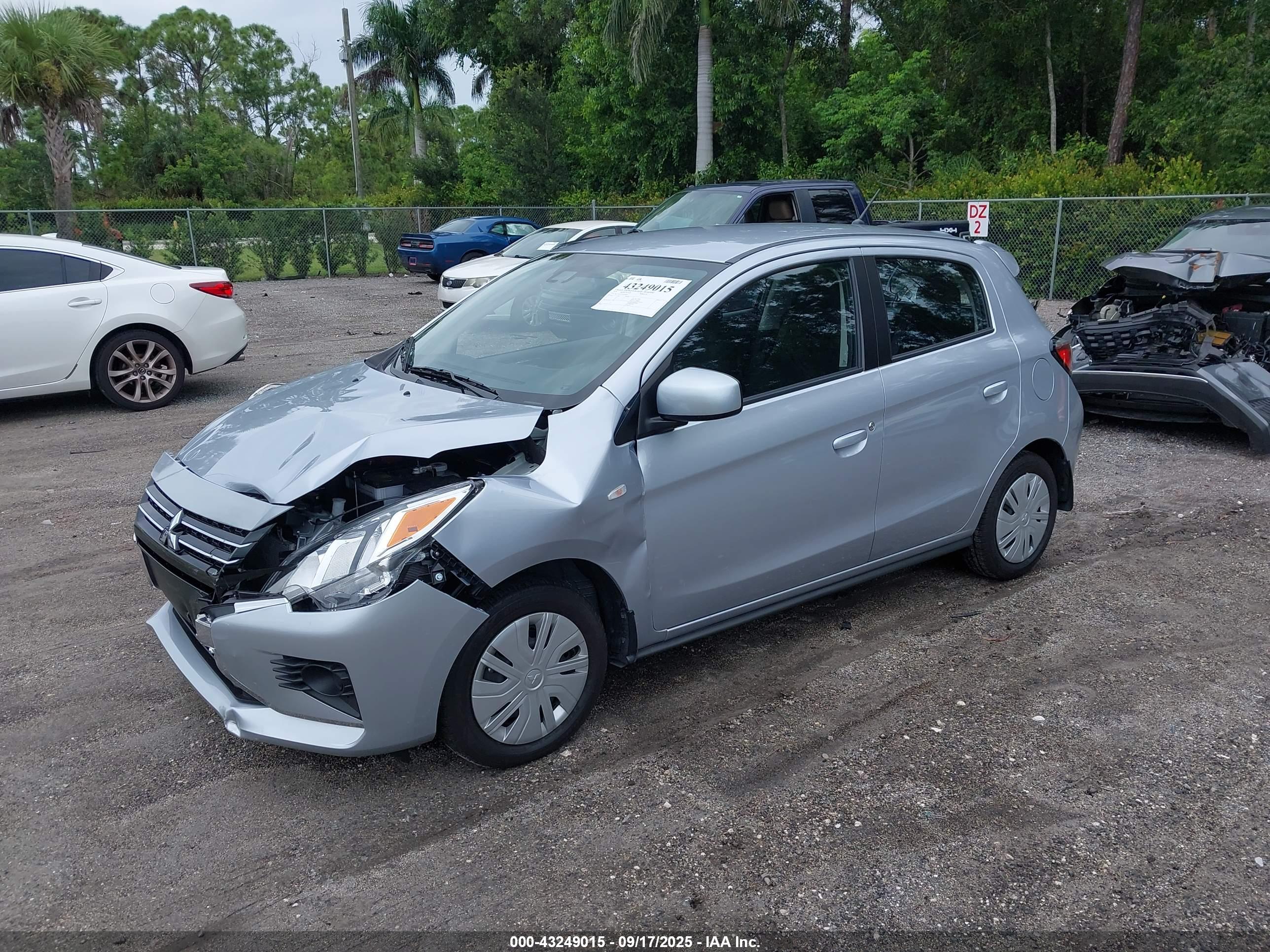 MITSUBISHI MIRAGE image 2