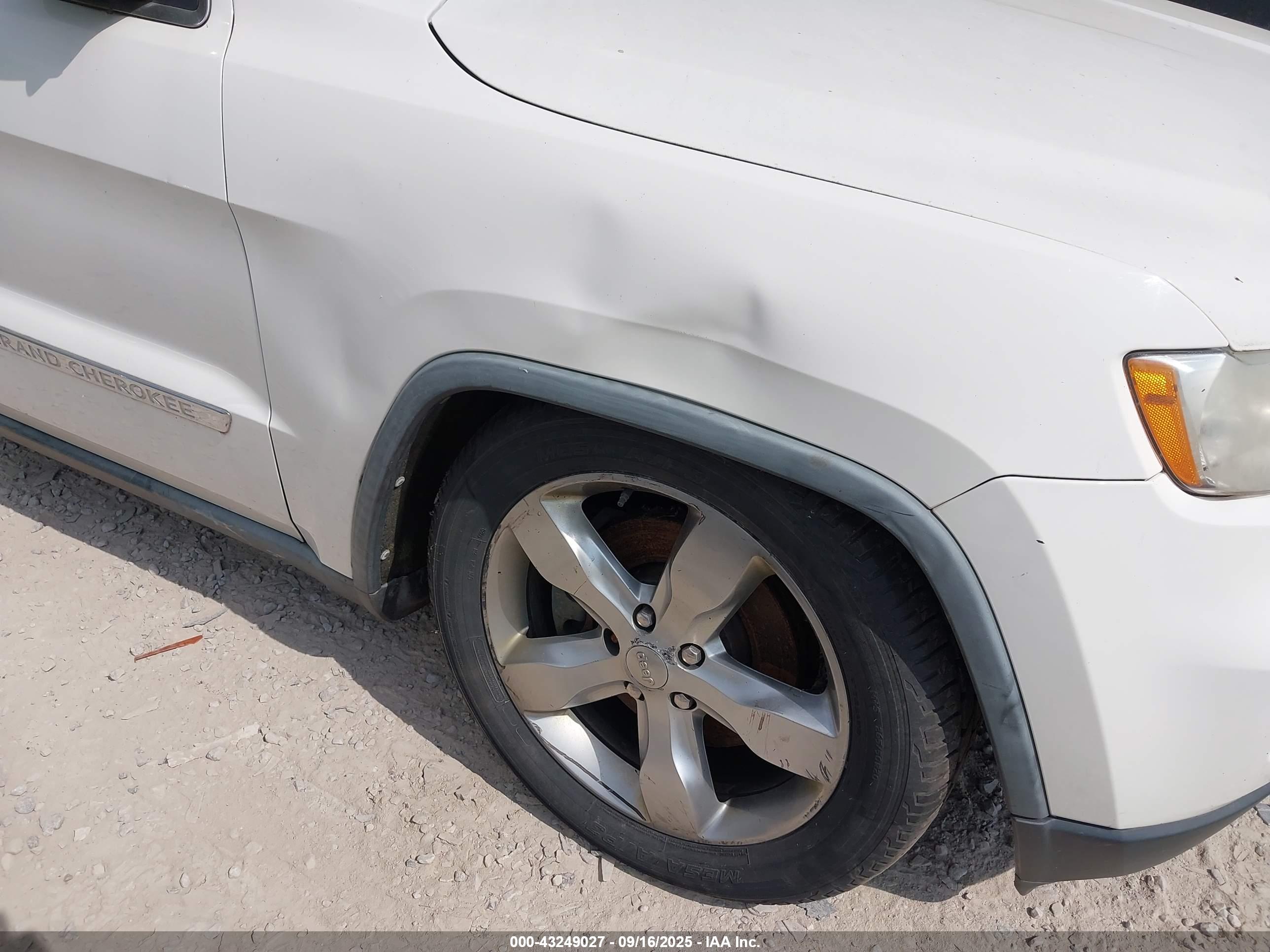 JEEP GRAND image 6