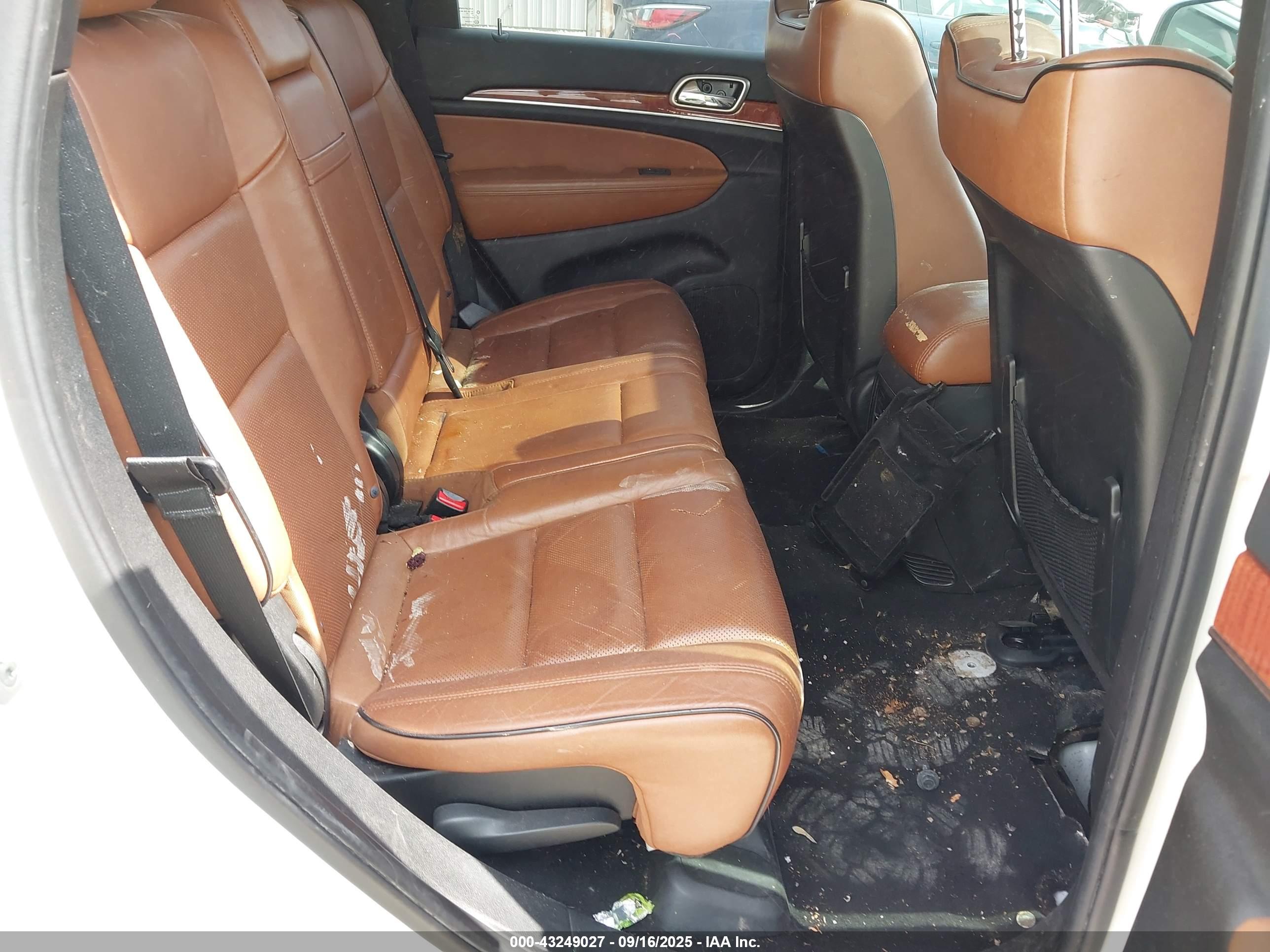 JEEP GRAND image 8