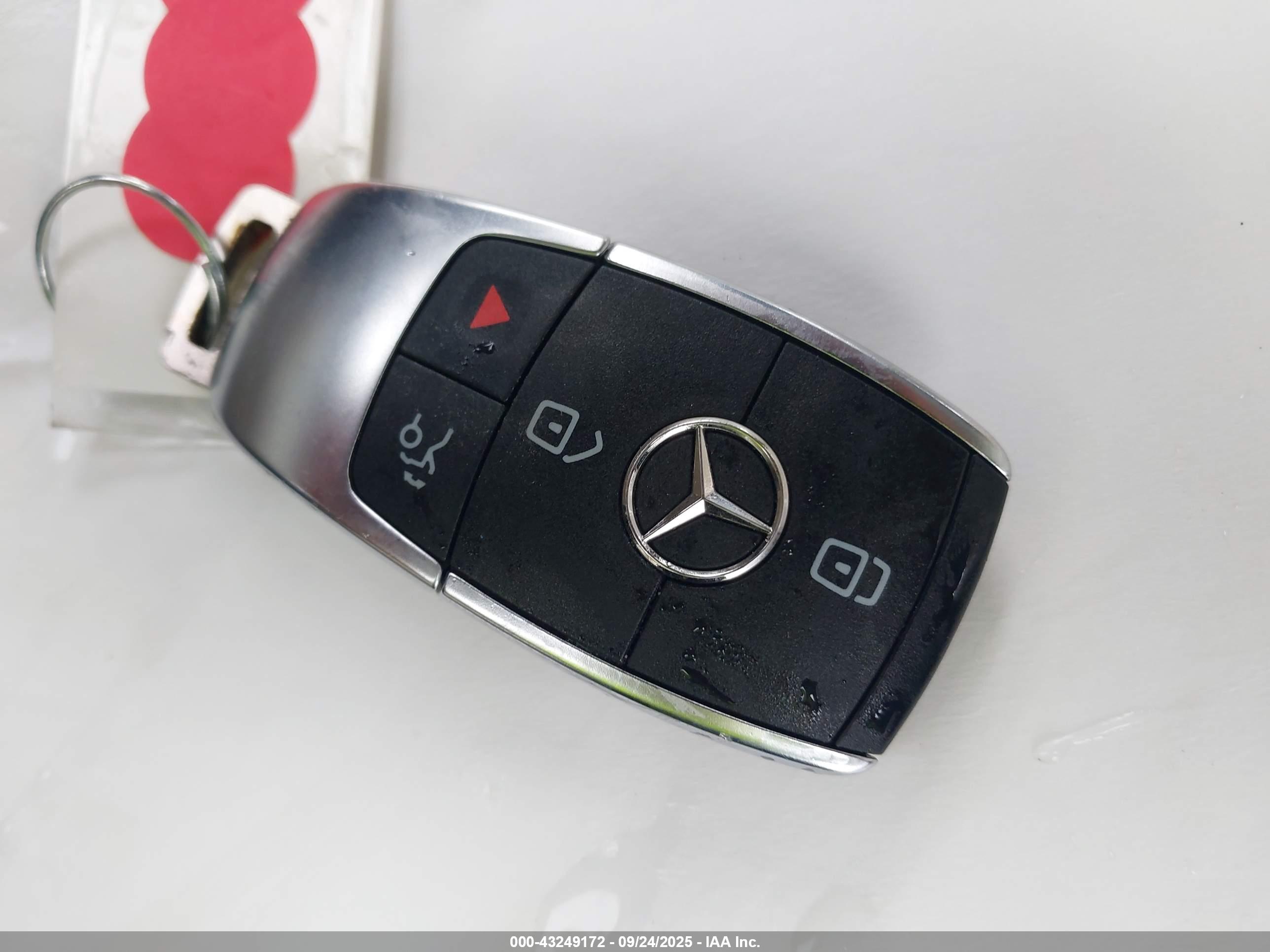 MERCEDES-BENZ GLE image 11
