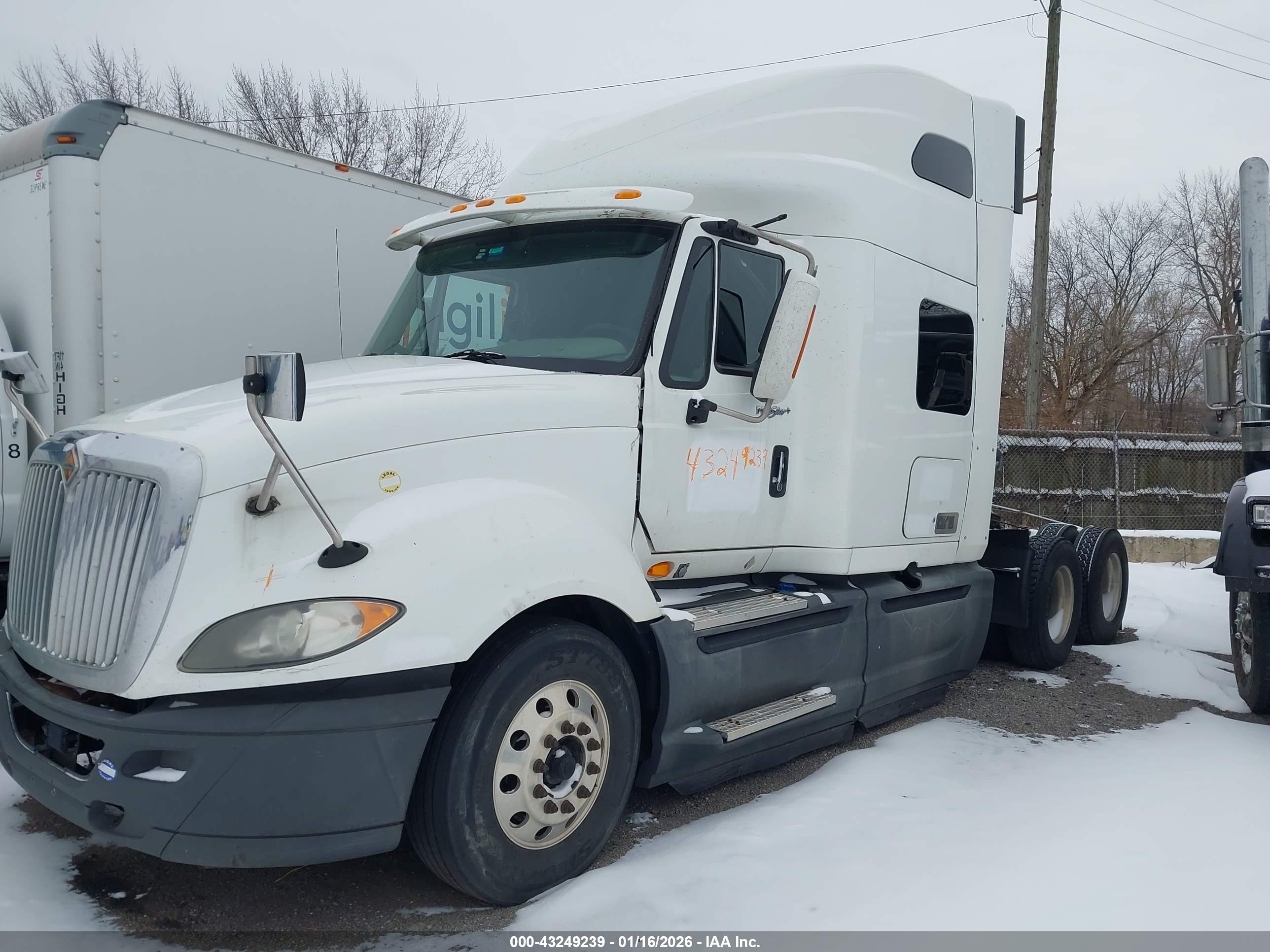 INTERNATIONAL PROSTAR image 2