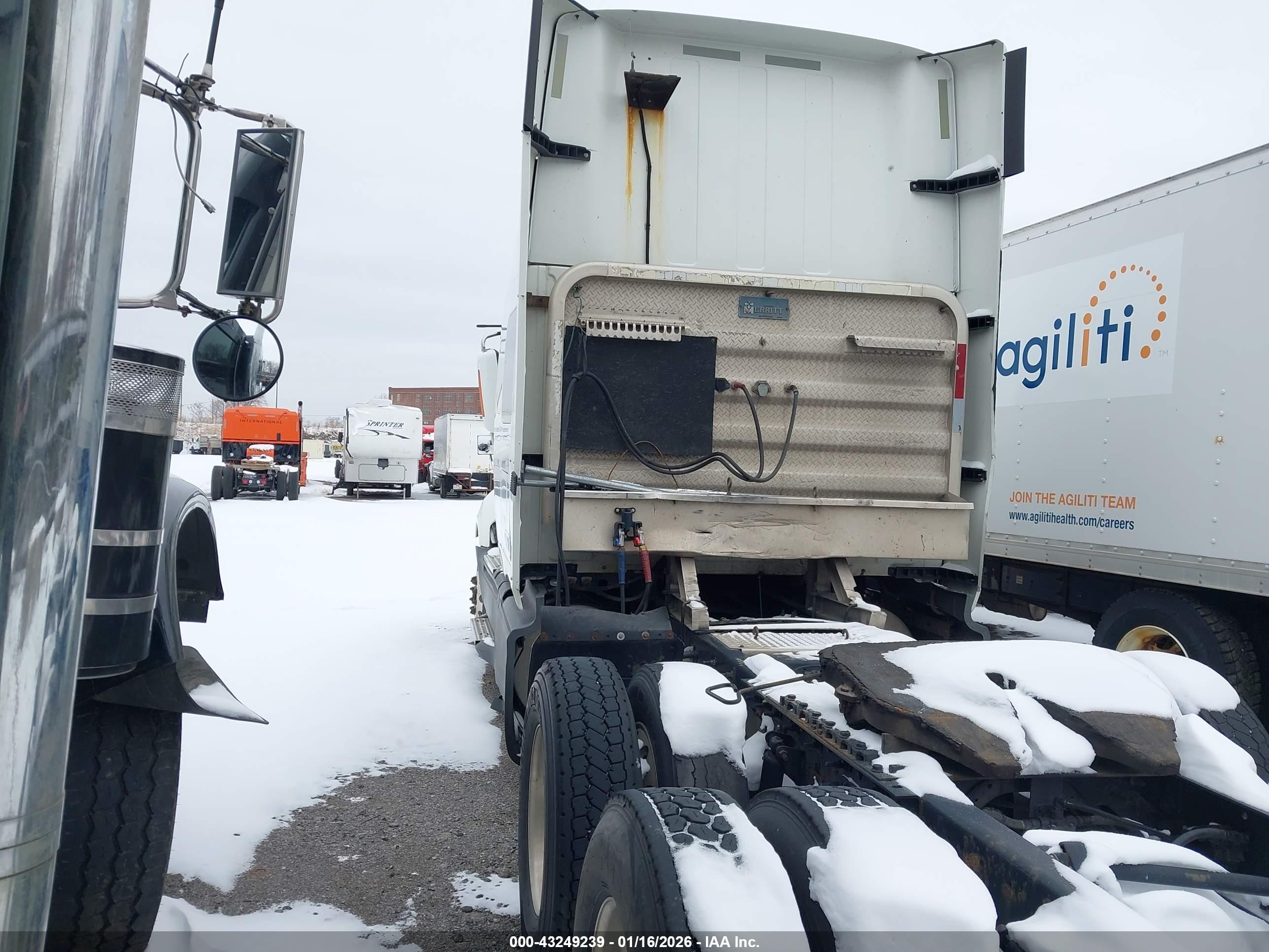 INTERNATIONAL PROSTAR image 3
