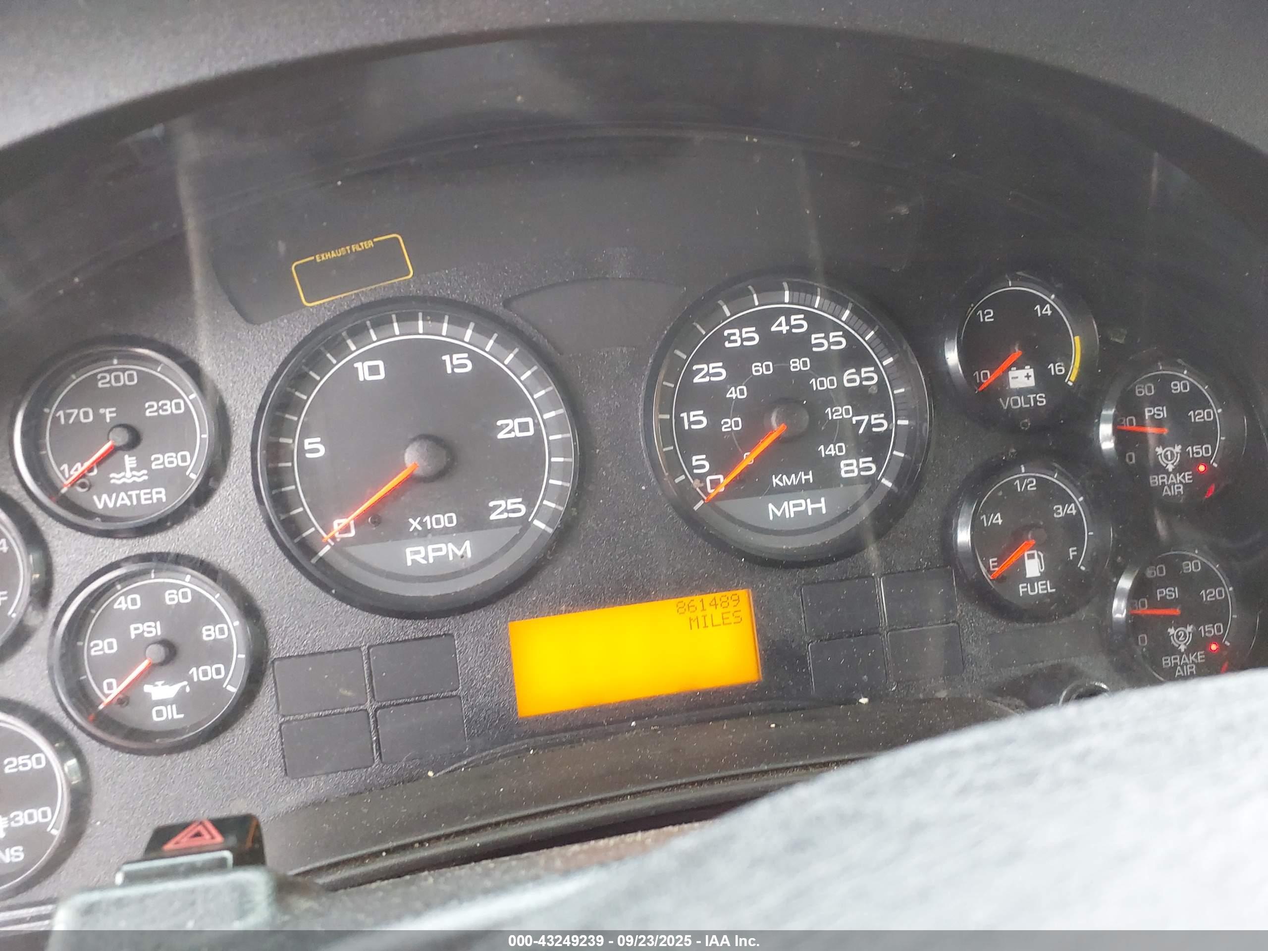 INTERNATIONAL PROSTAR image 6