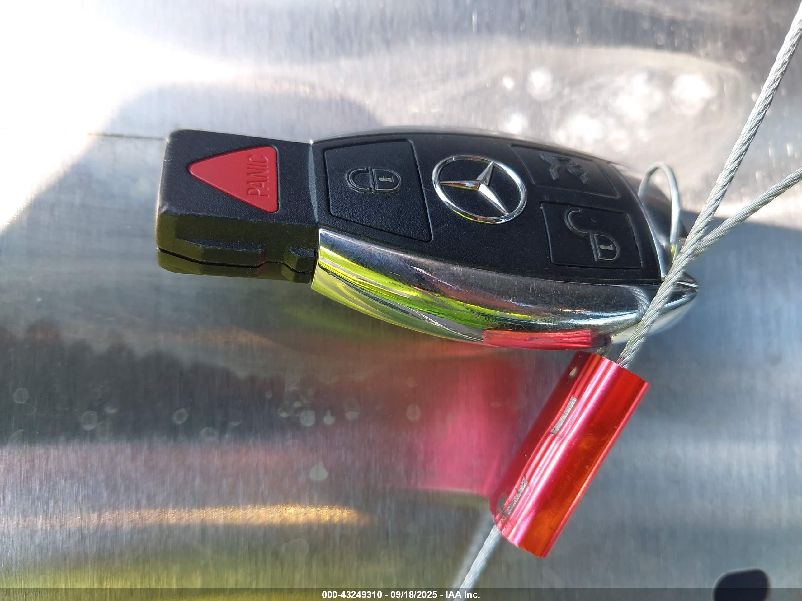 MERCEDES-BENZ GLA image 11