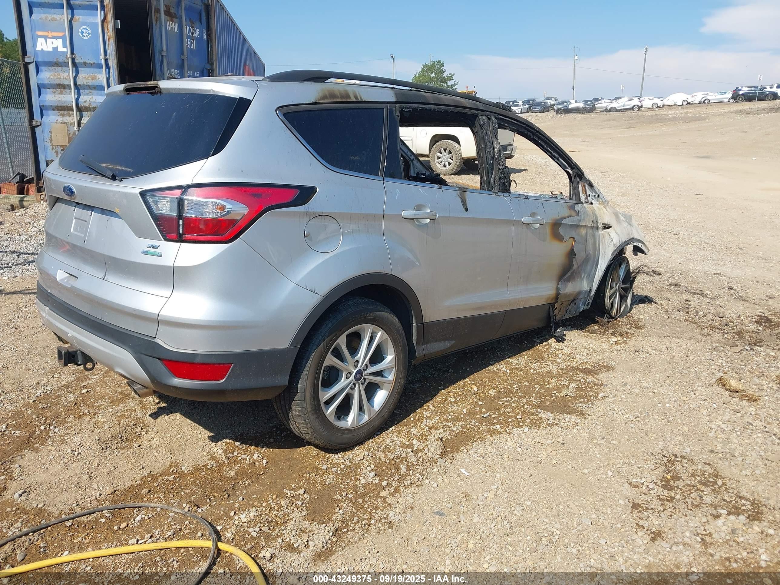 FORD ESCAPE image 4