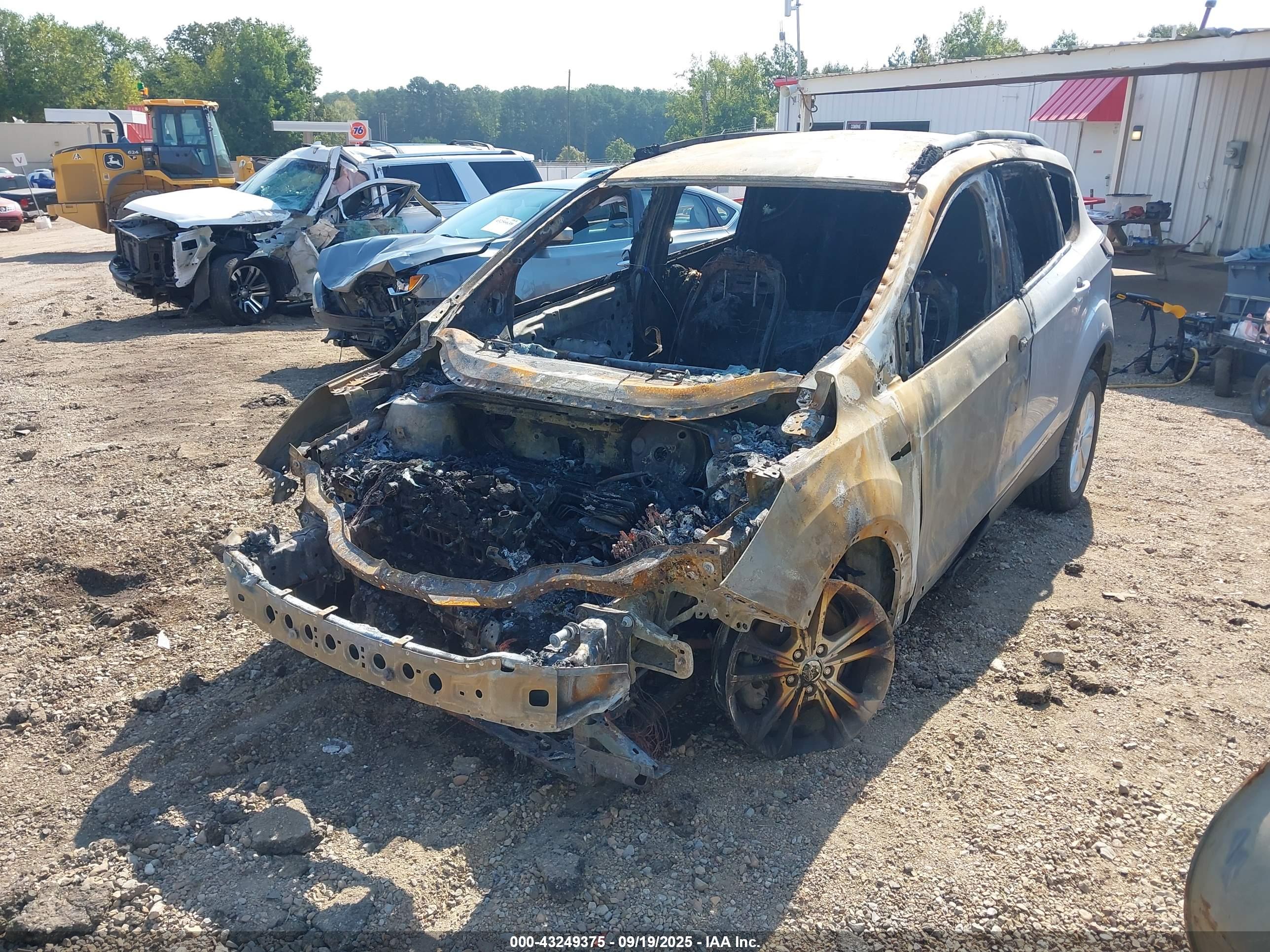 FORD ESCAPE image 6