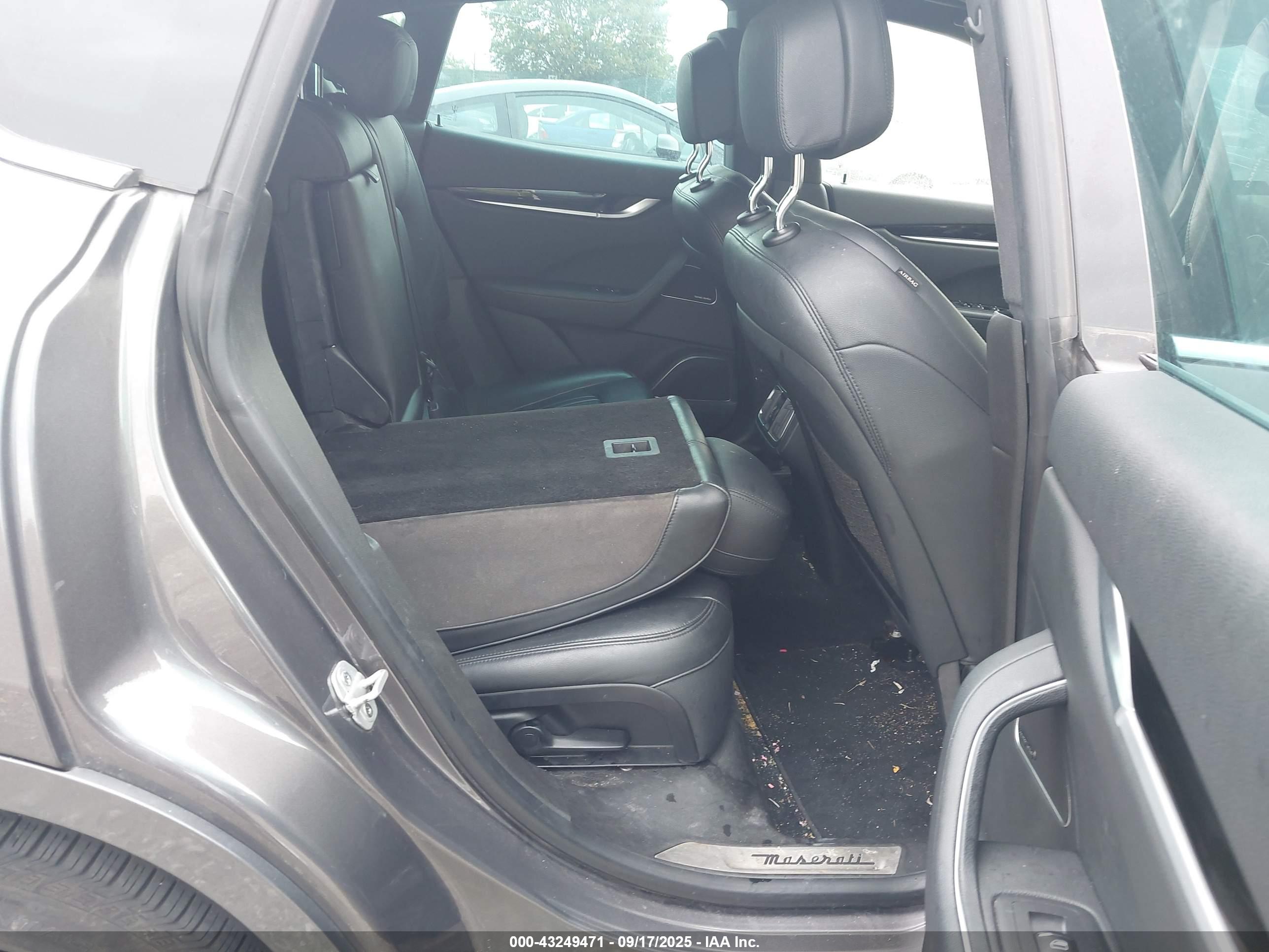MASERATI LEVANTE image 8