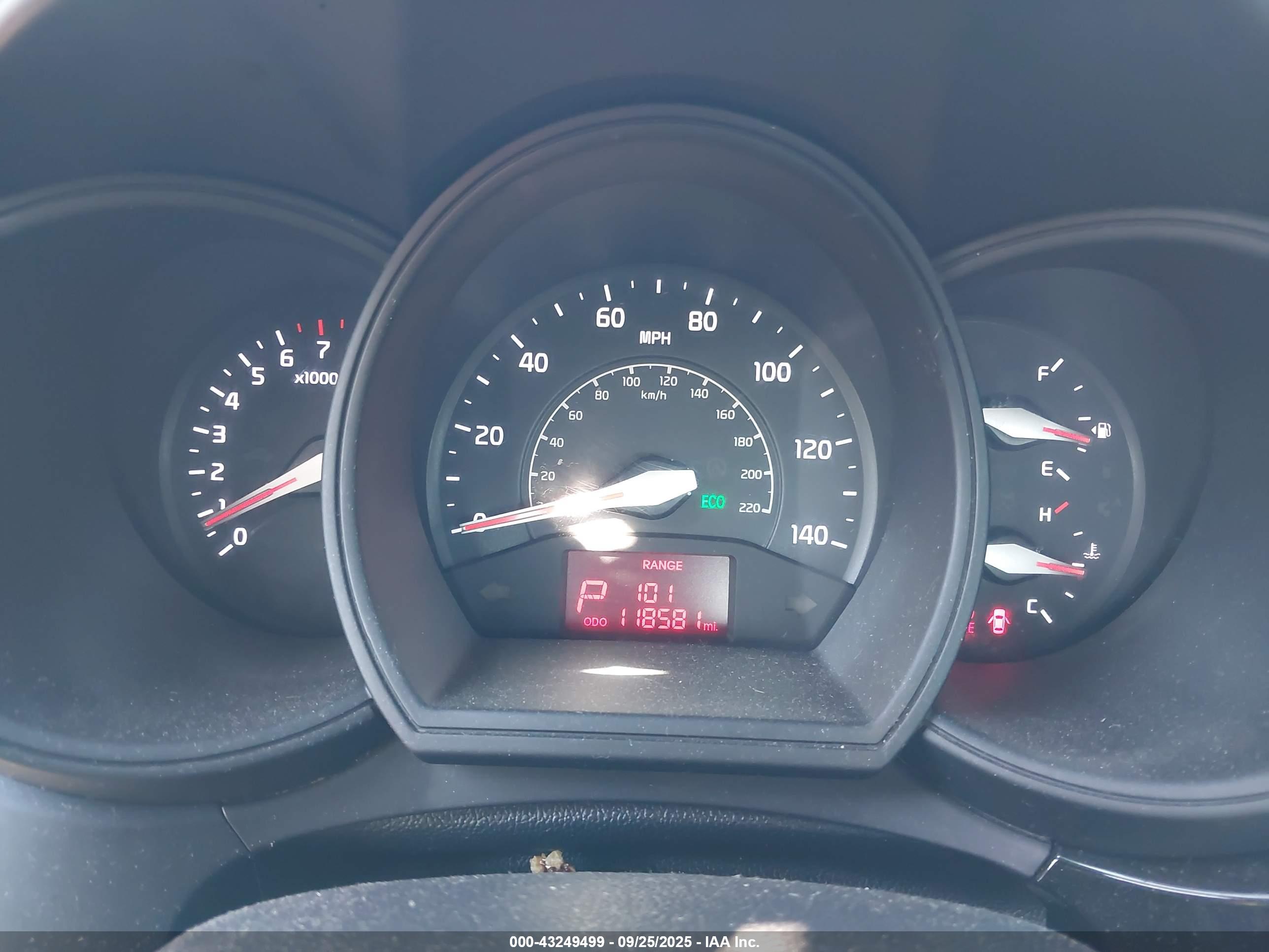 KIA RIO image 7