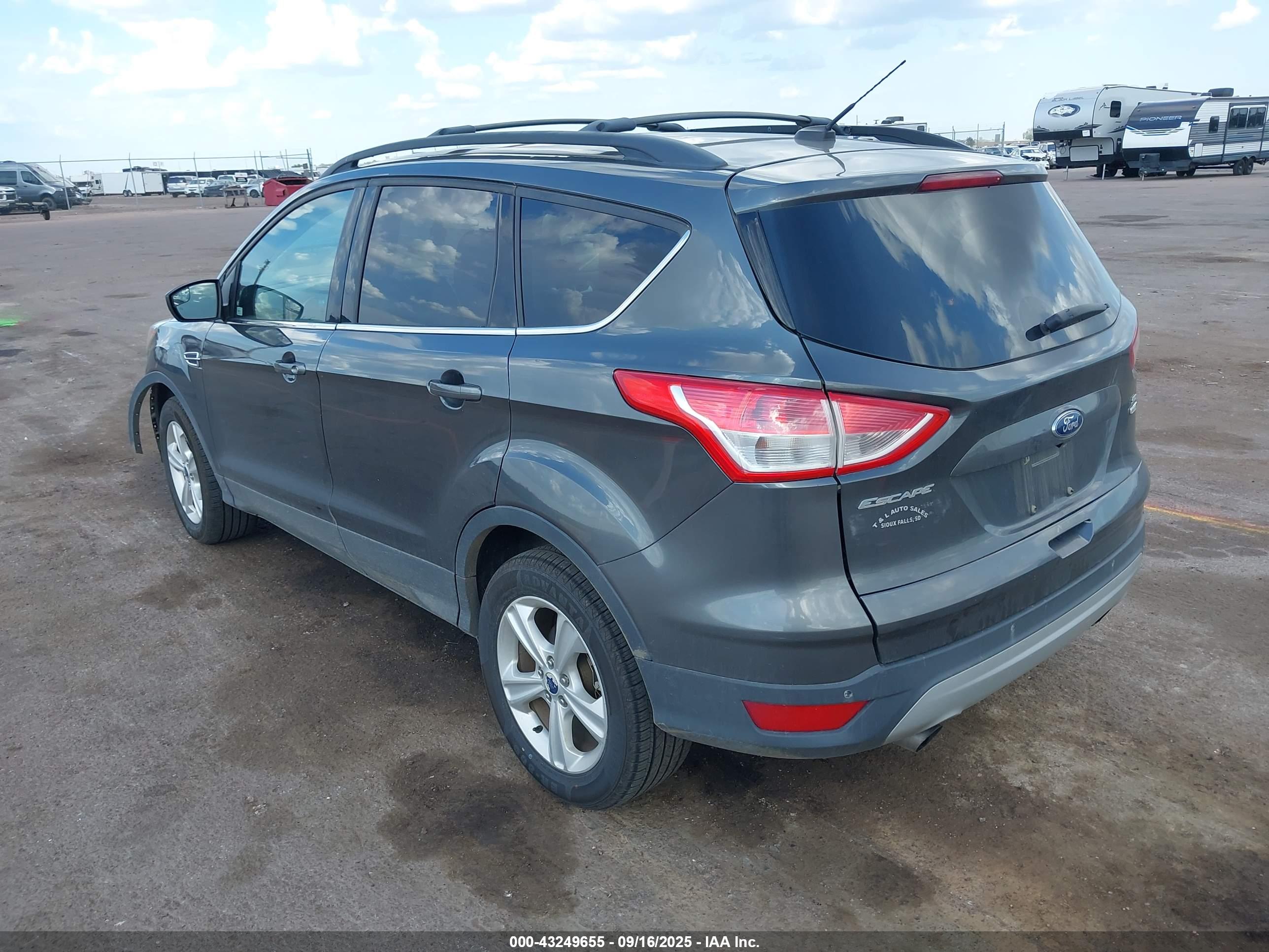 FORD ESCAPE image 3