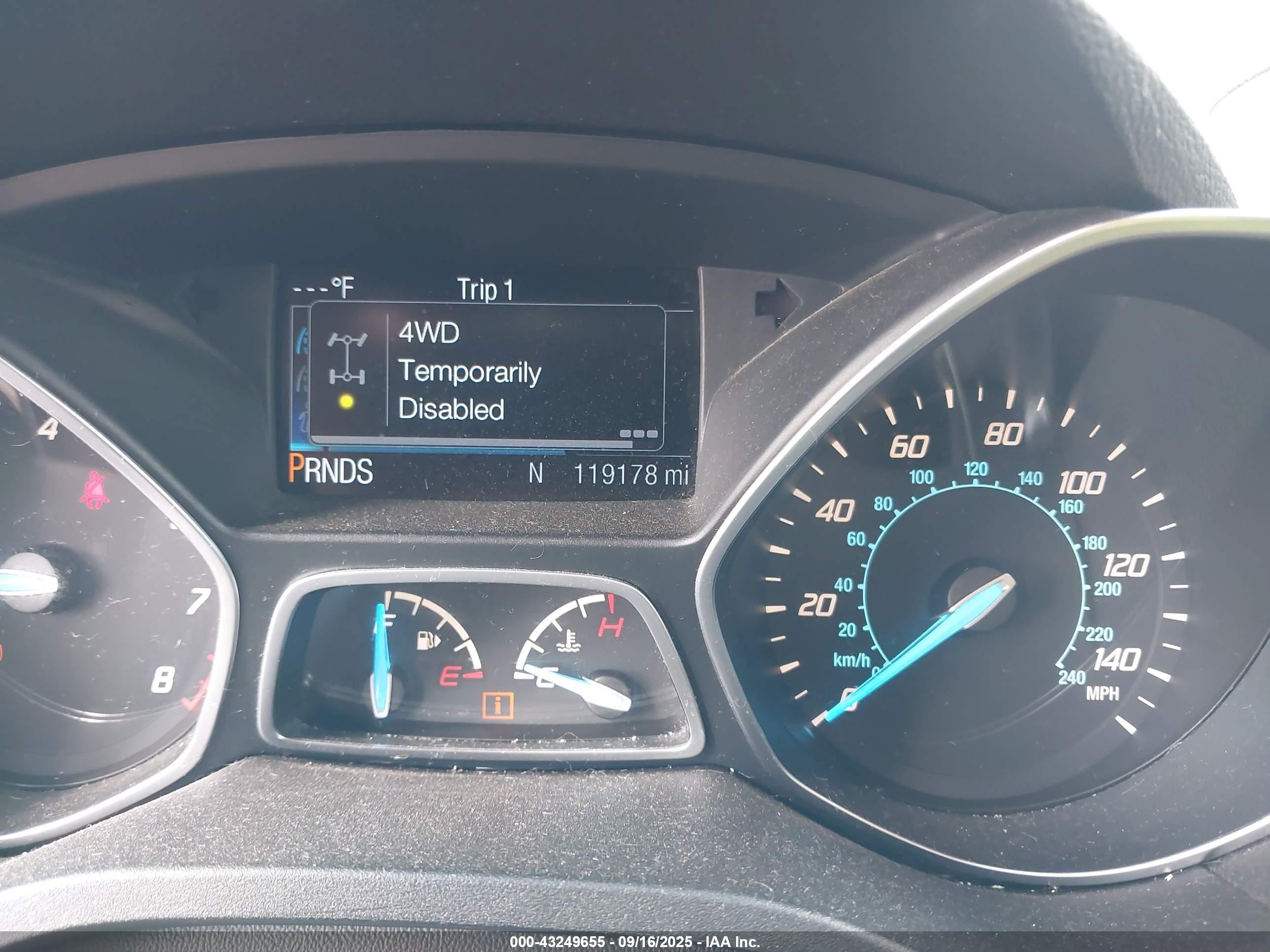 FORD ESCAPE image 7