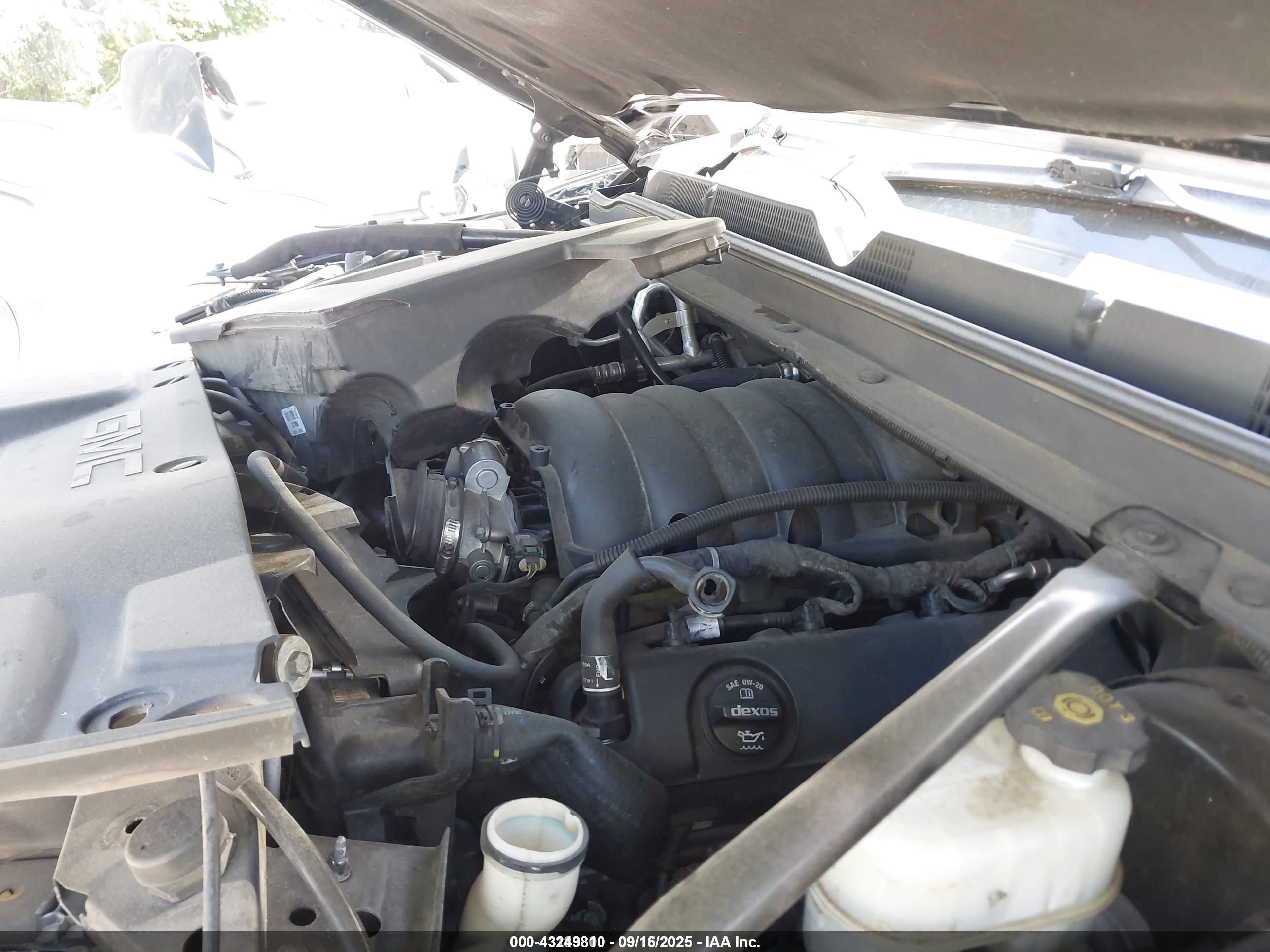 GMC YUKON image 10