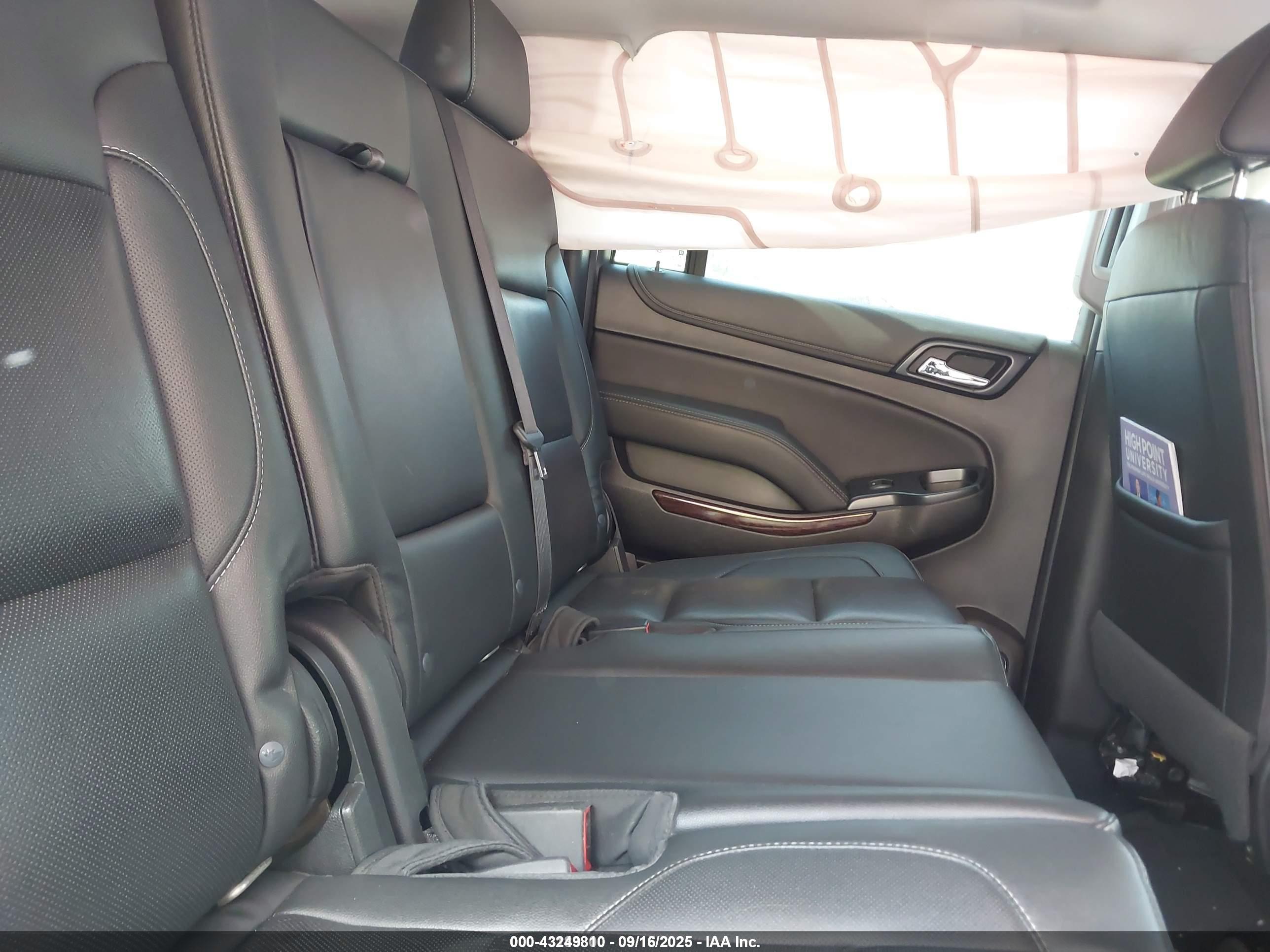 GMC YUKON image 8