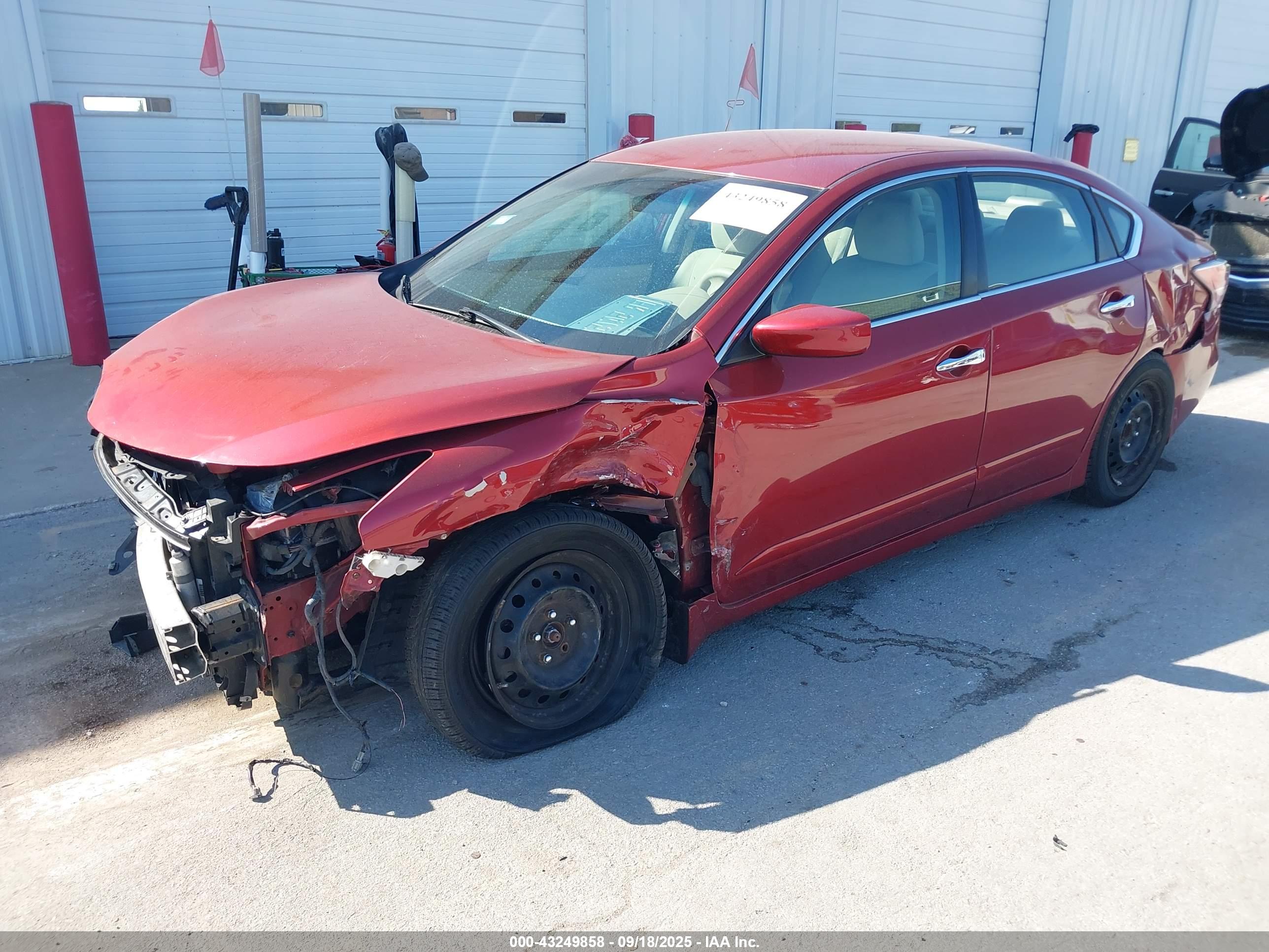 NISSAN ALTIMA image 2