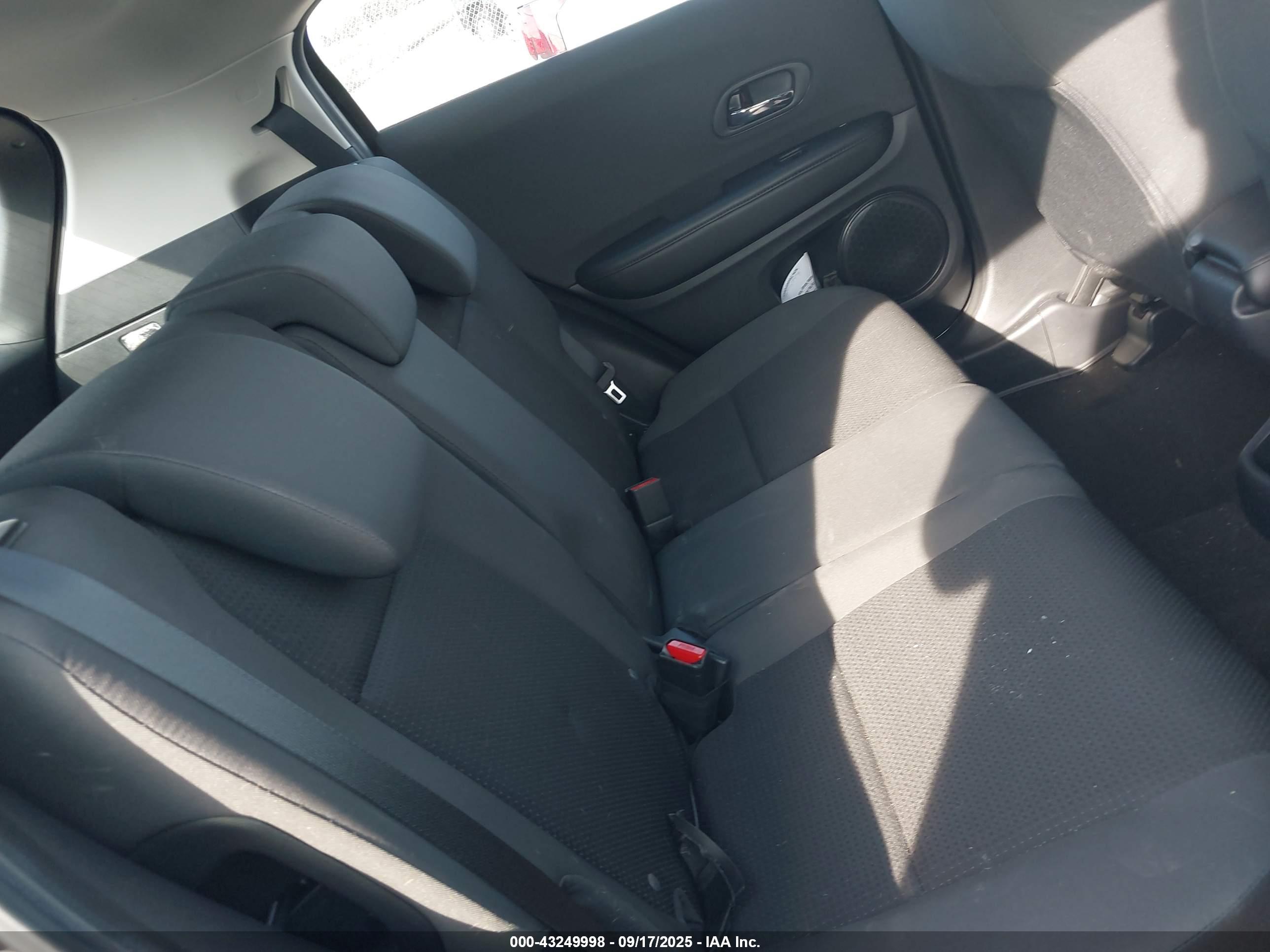 HONDA HR-V image 8