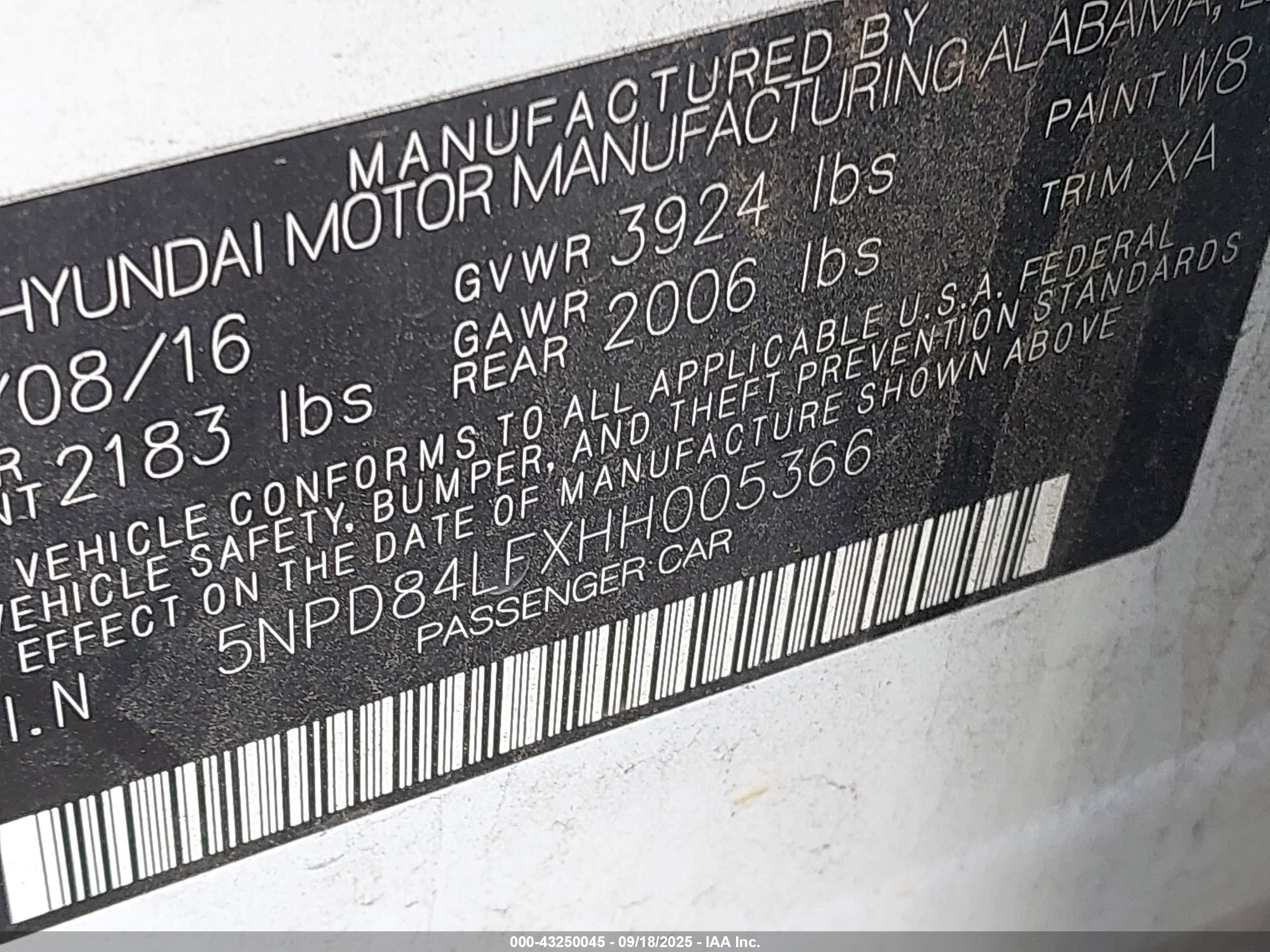 HYUNDAI ELANTRA image 9