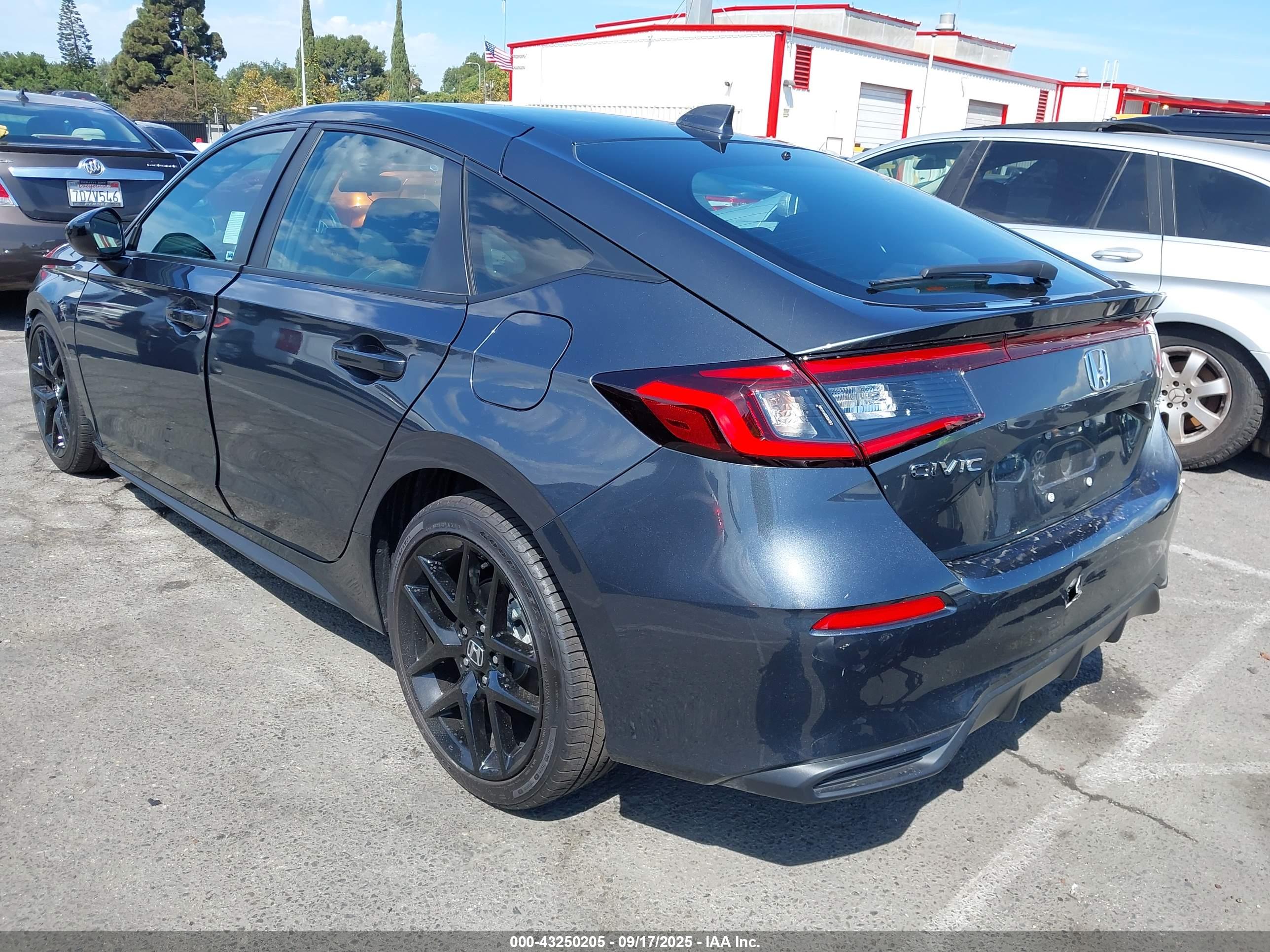 HONDA CIVIC image 3