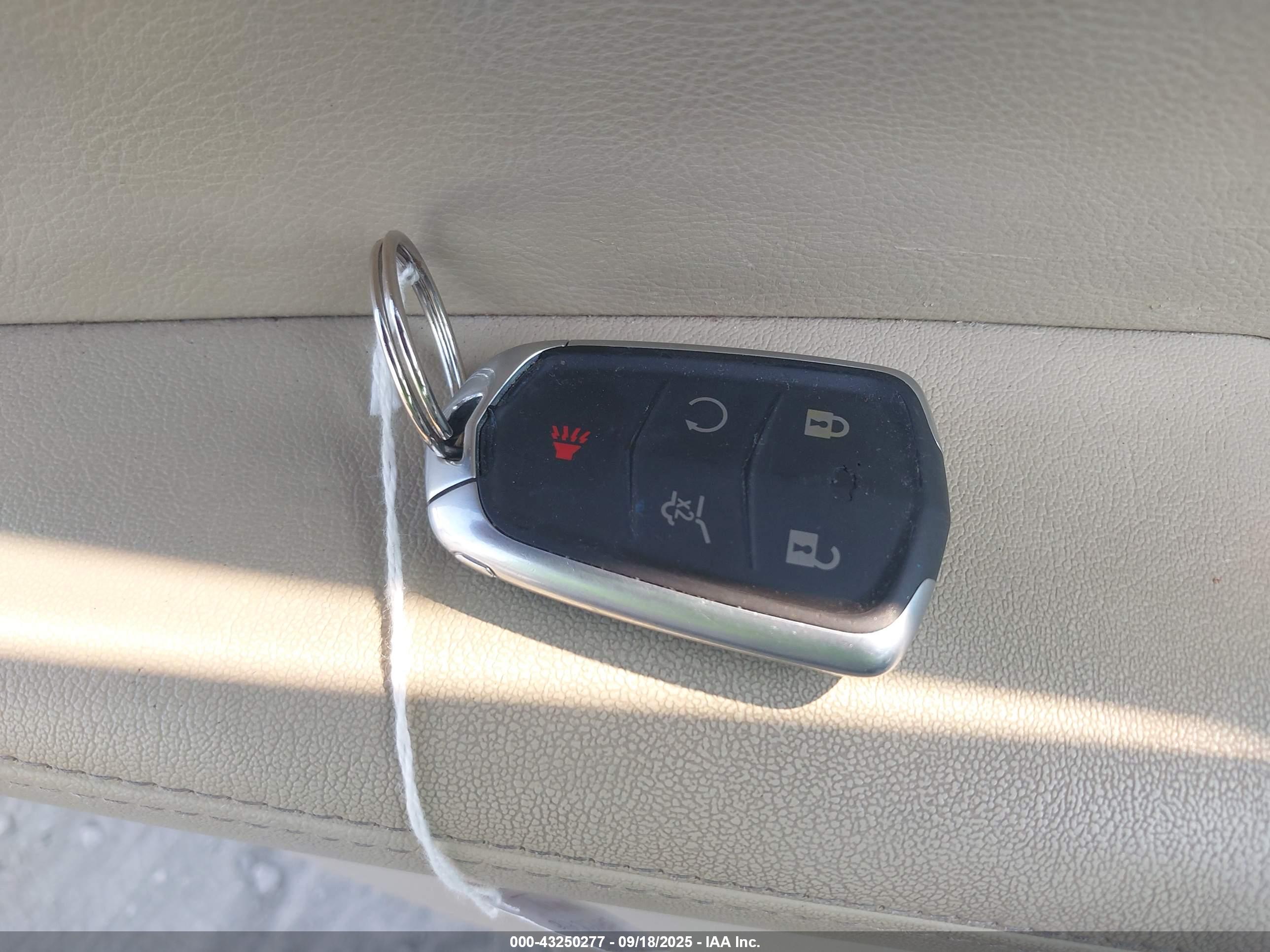 CADILLAC XT5 image 11
