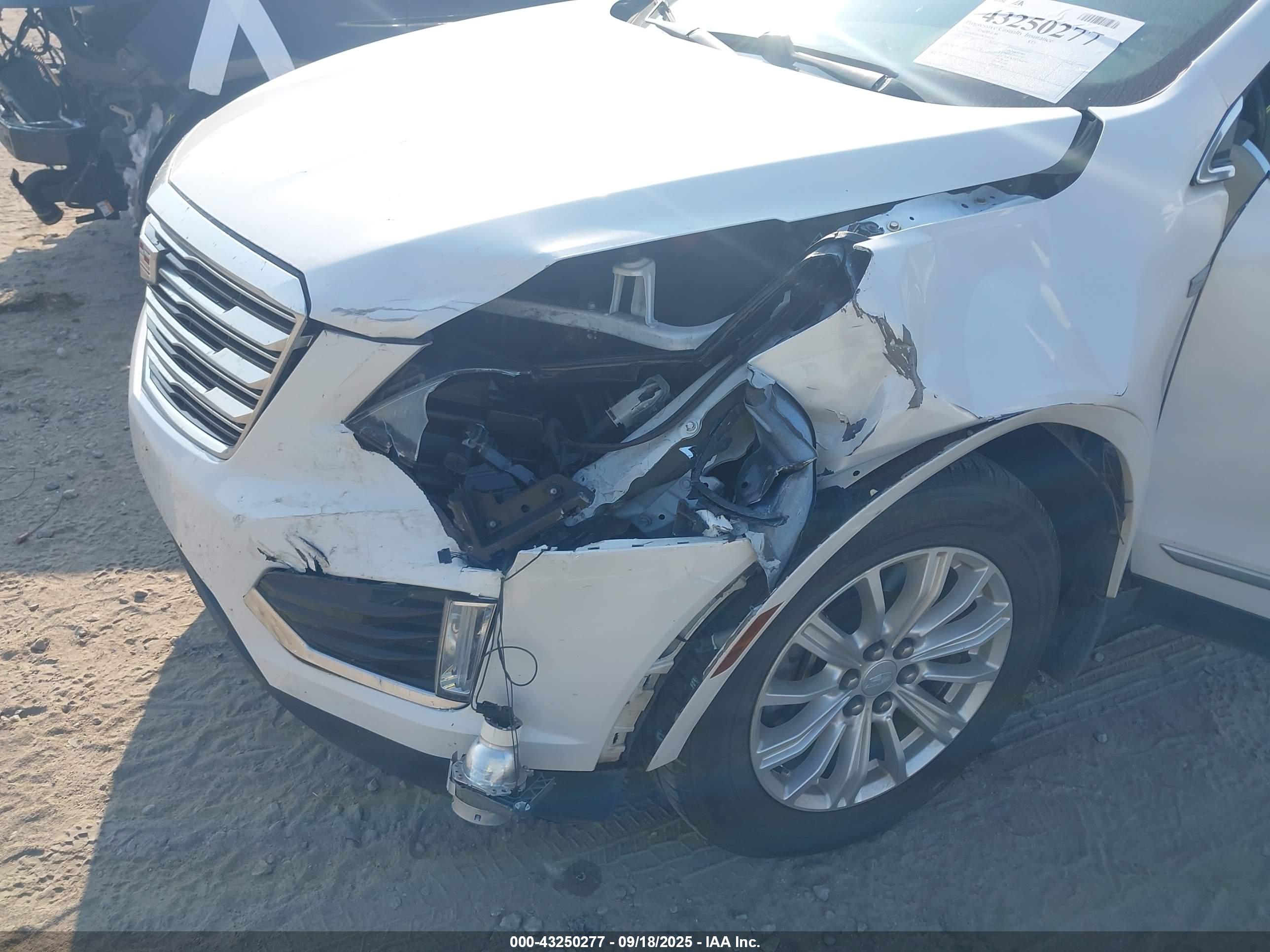 CADILLAC XT5 image 6
