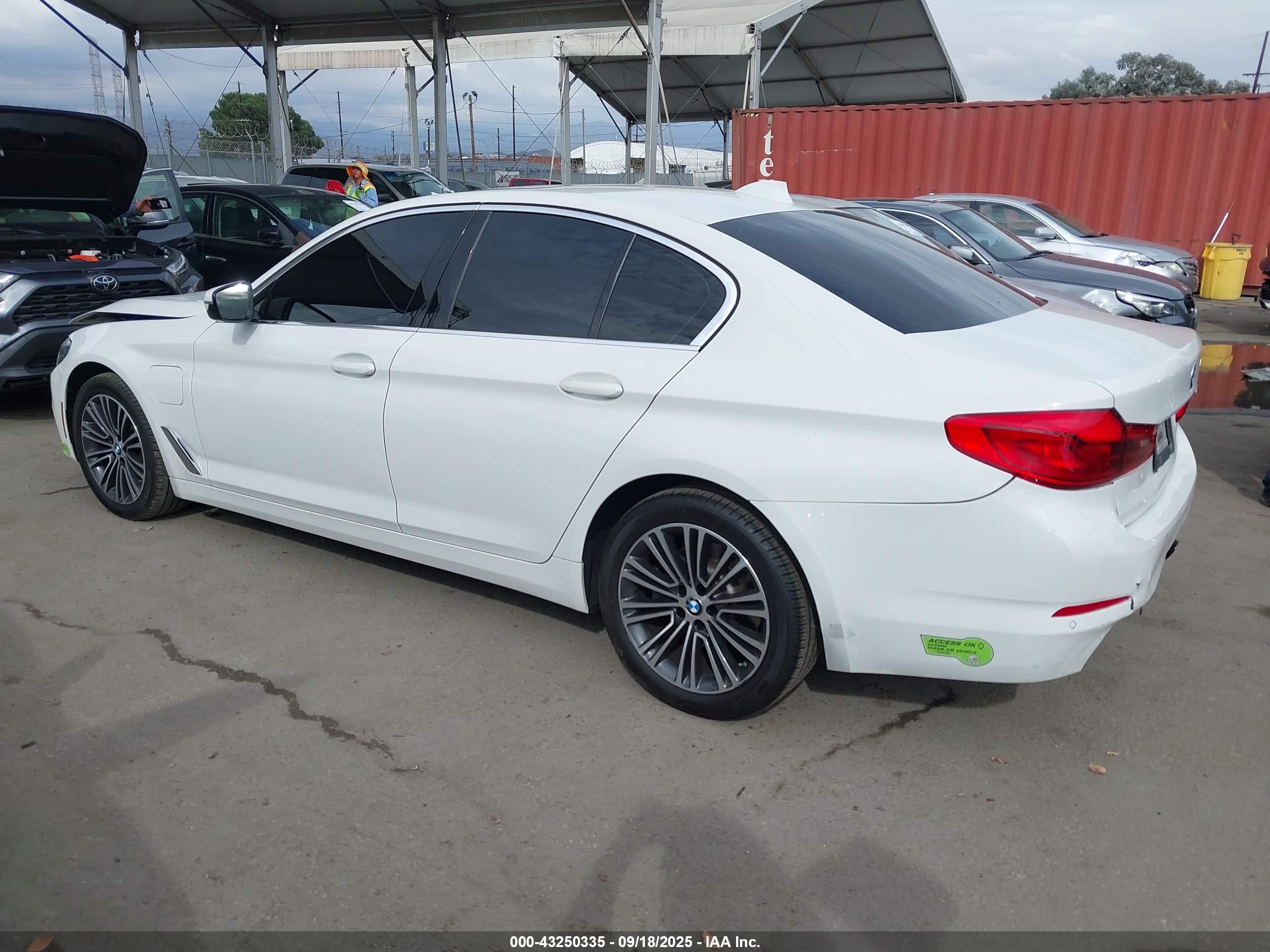BMW 530E image 3