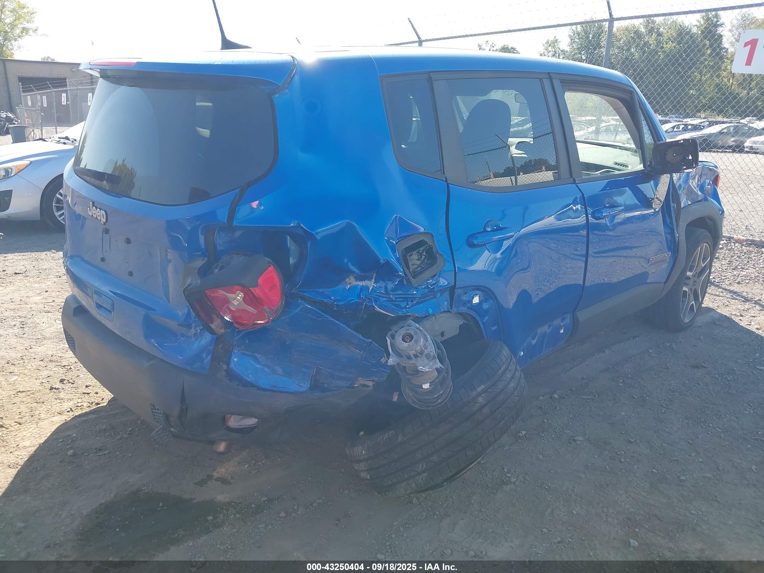 JEEP RENEGADE image 4