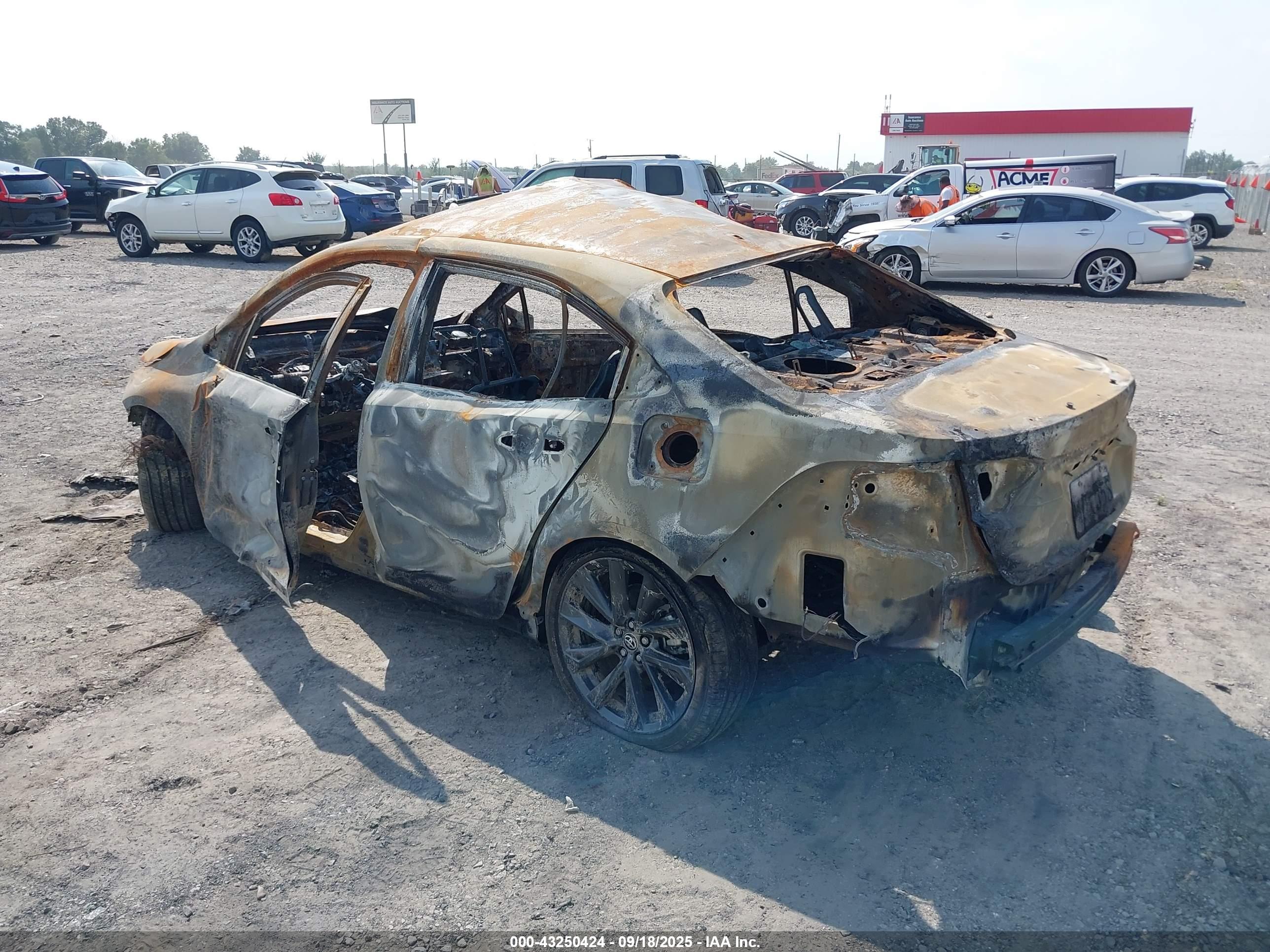 TOYOTA COROLLA image 3