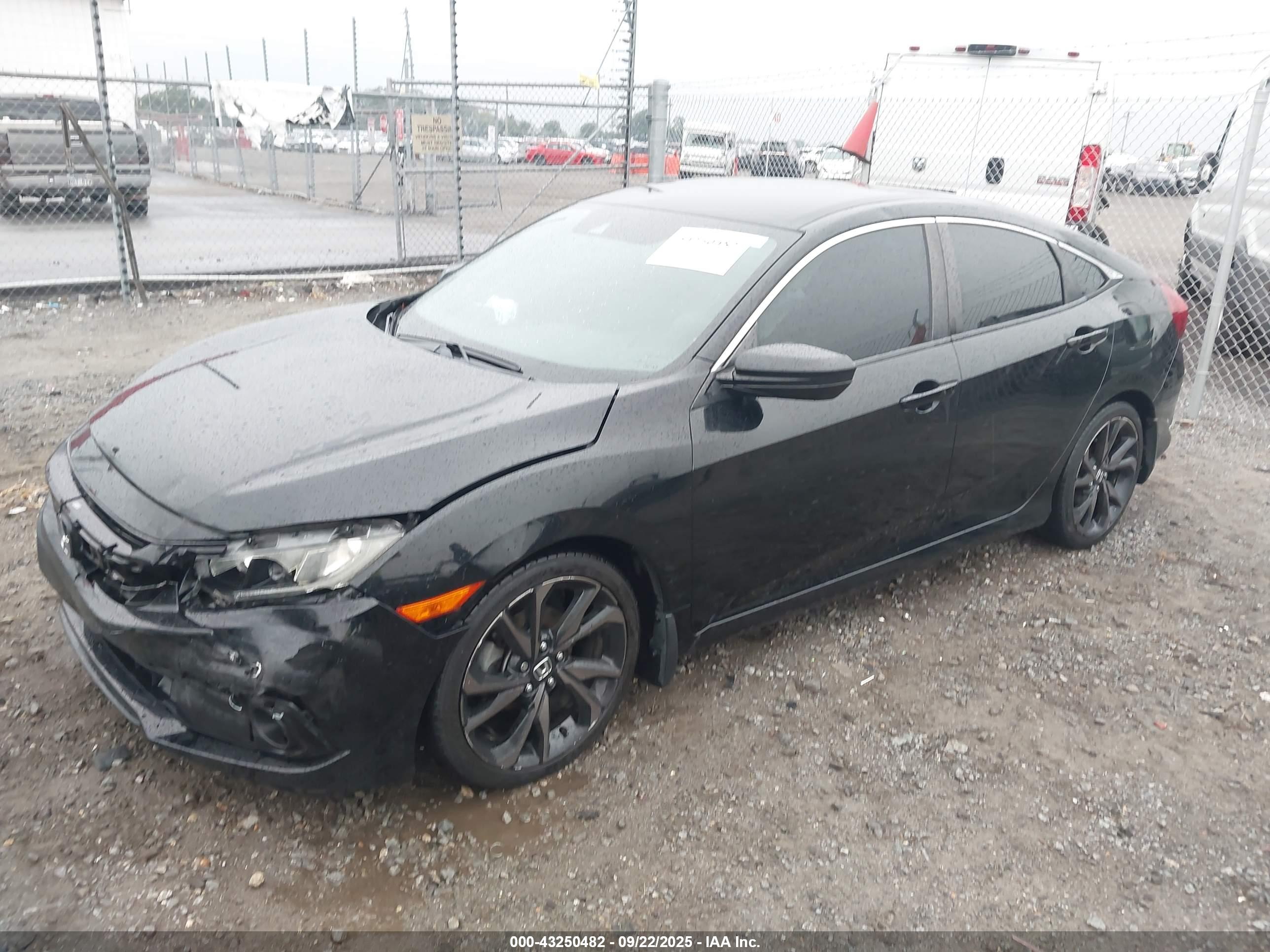 HONDA CIVIC image 2