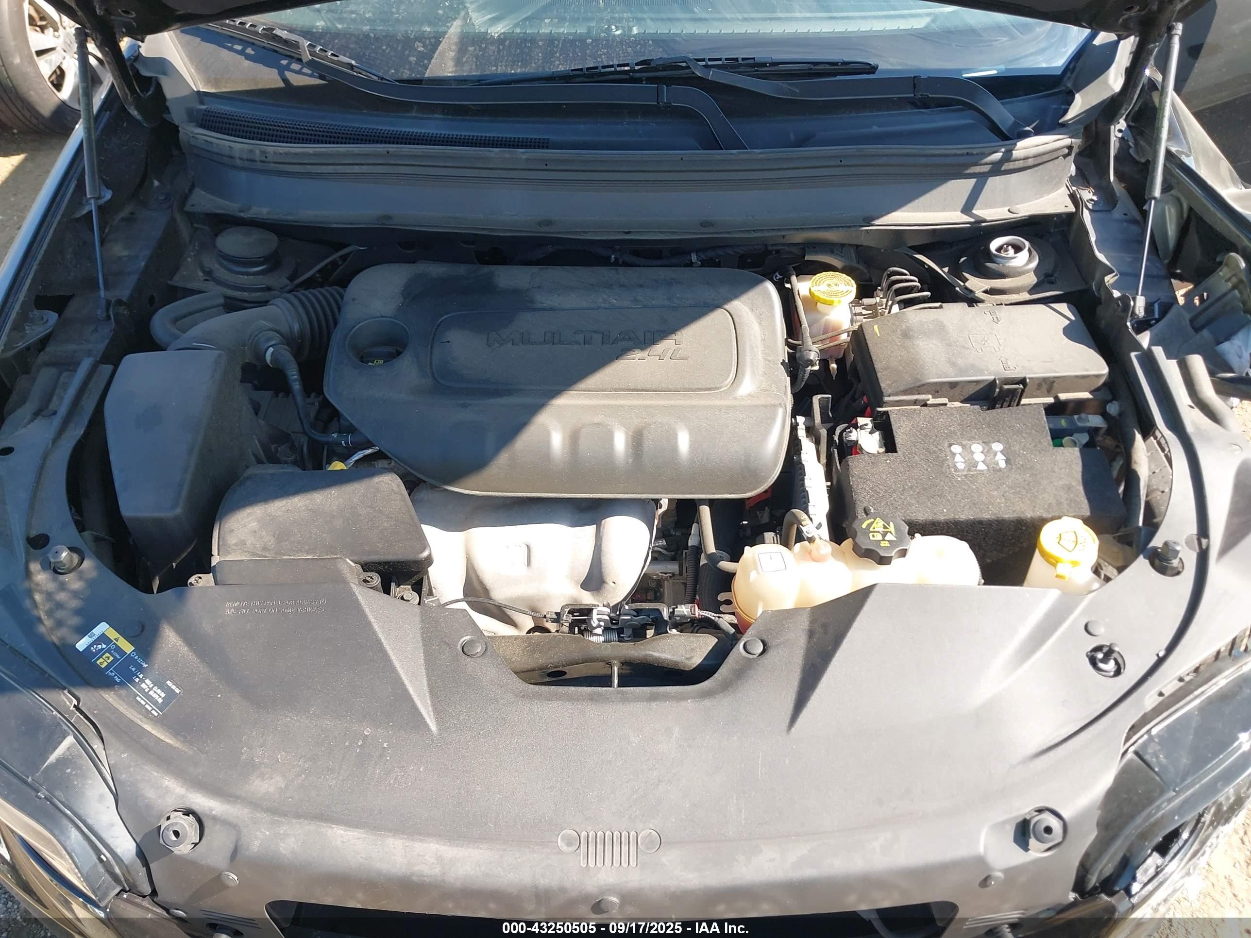 JEEP CHEROKEE image 10