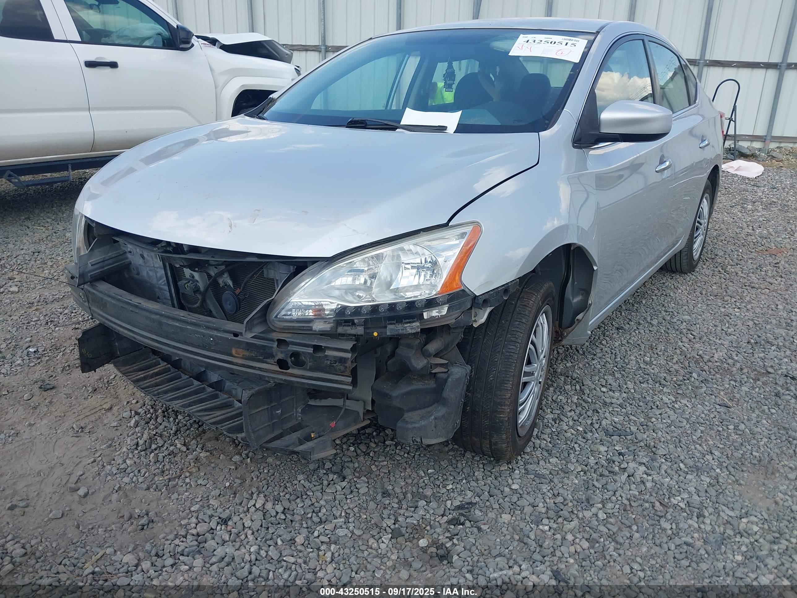 NISSAN SENTRA image 6