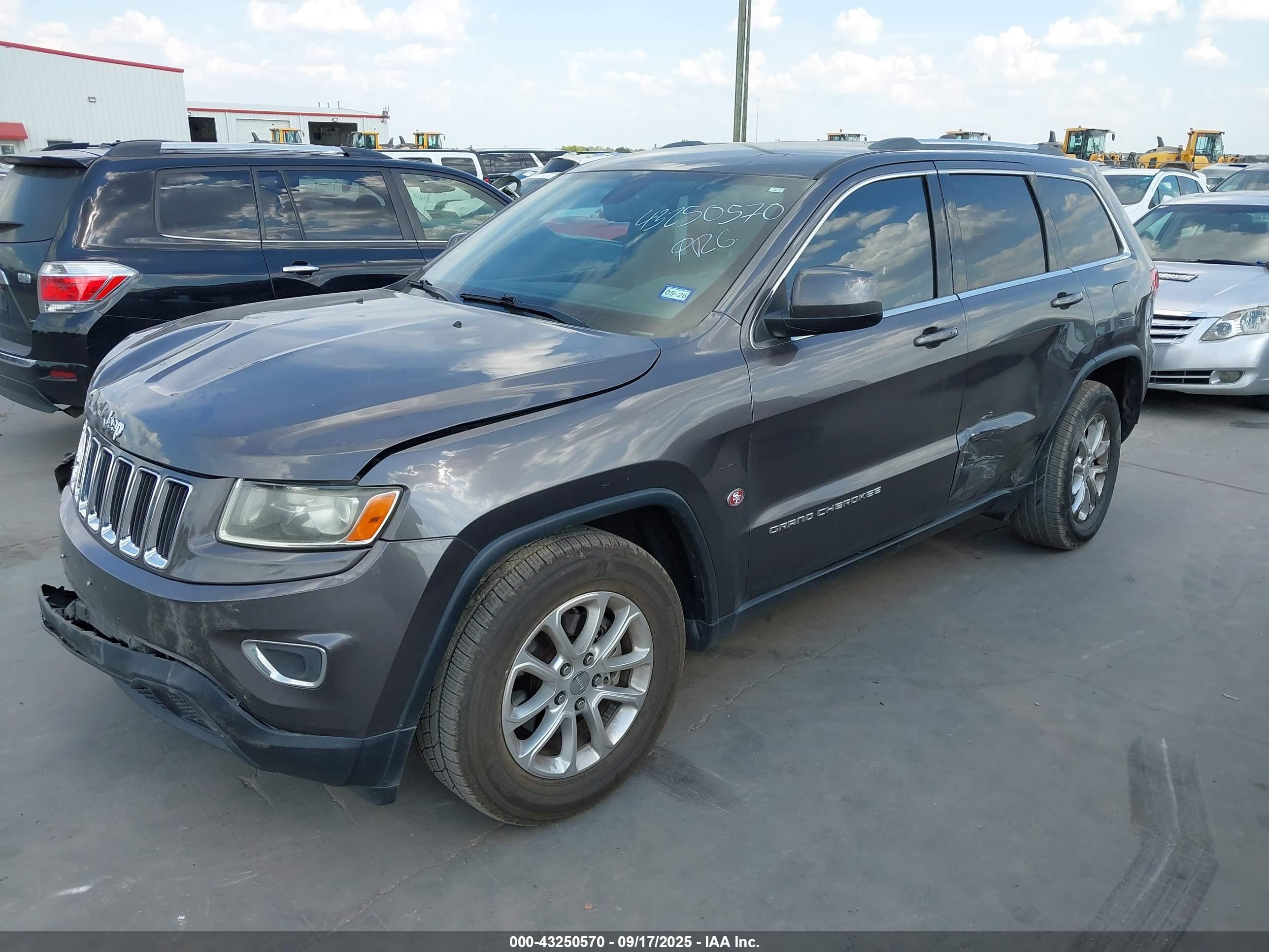 JEEP GRAND image 2