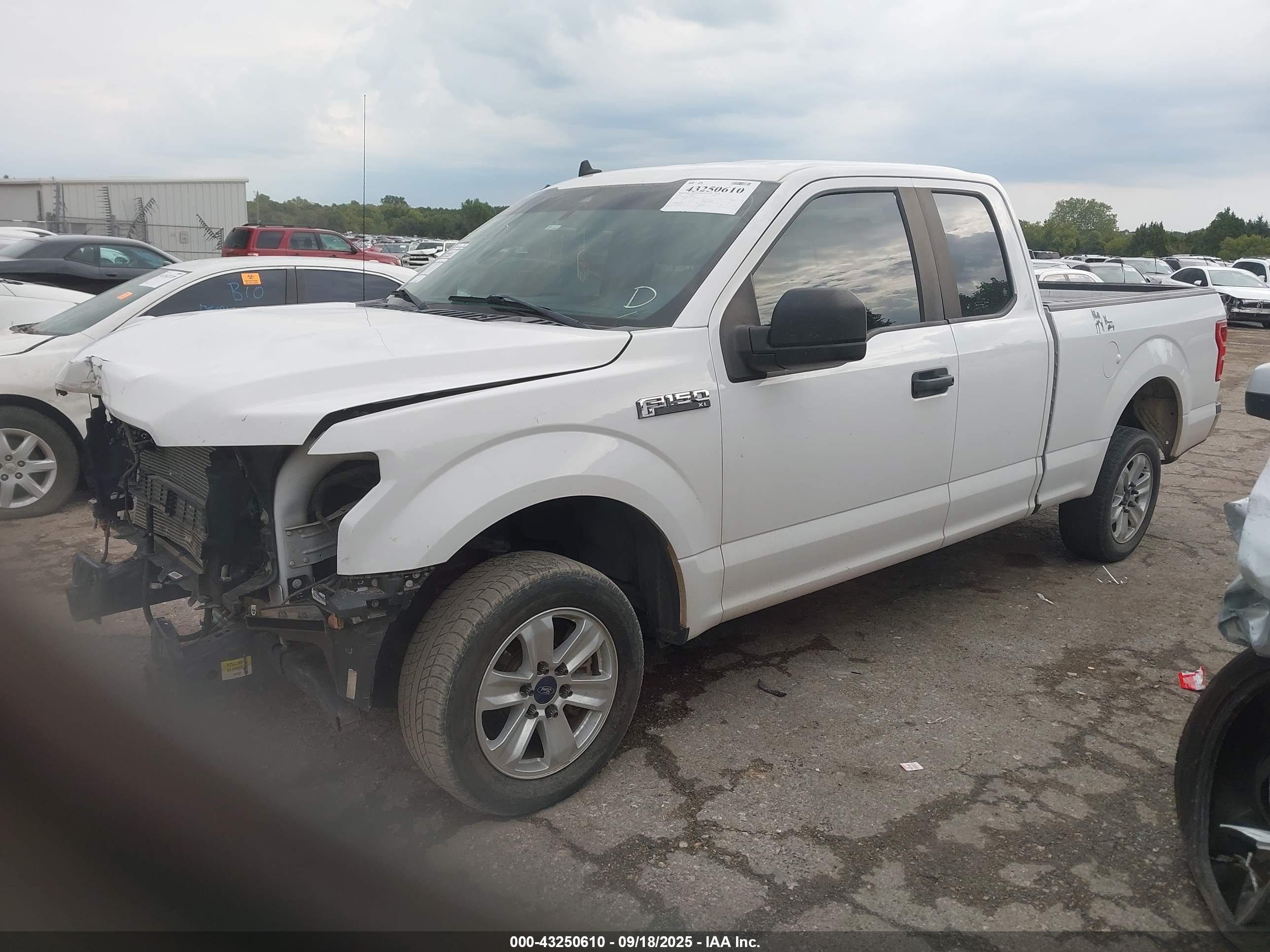 FORD F-150 image 2