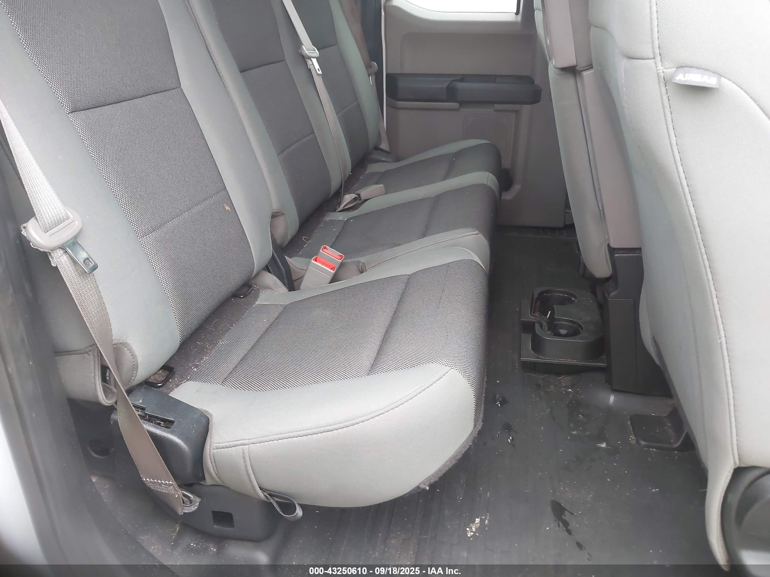 FORD F-150 image 8