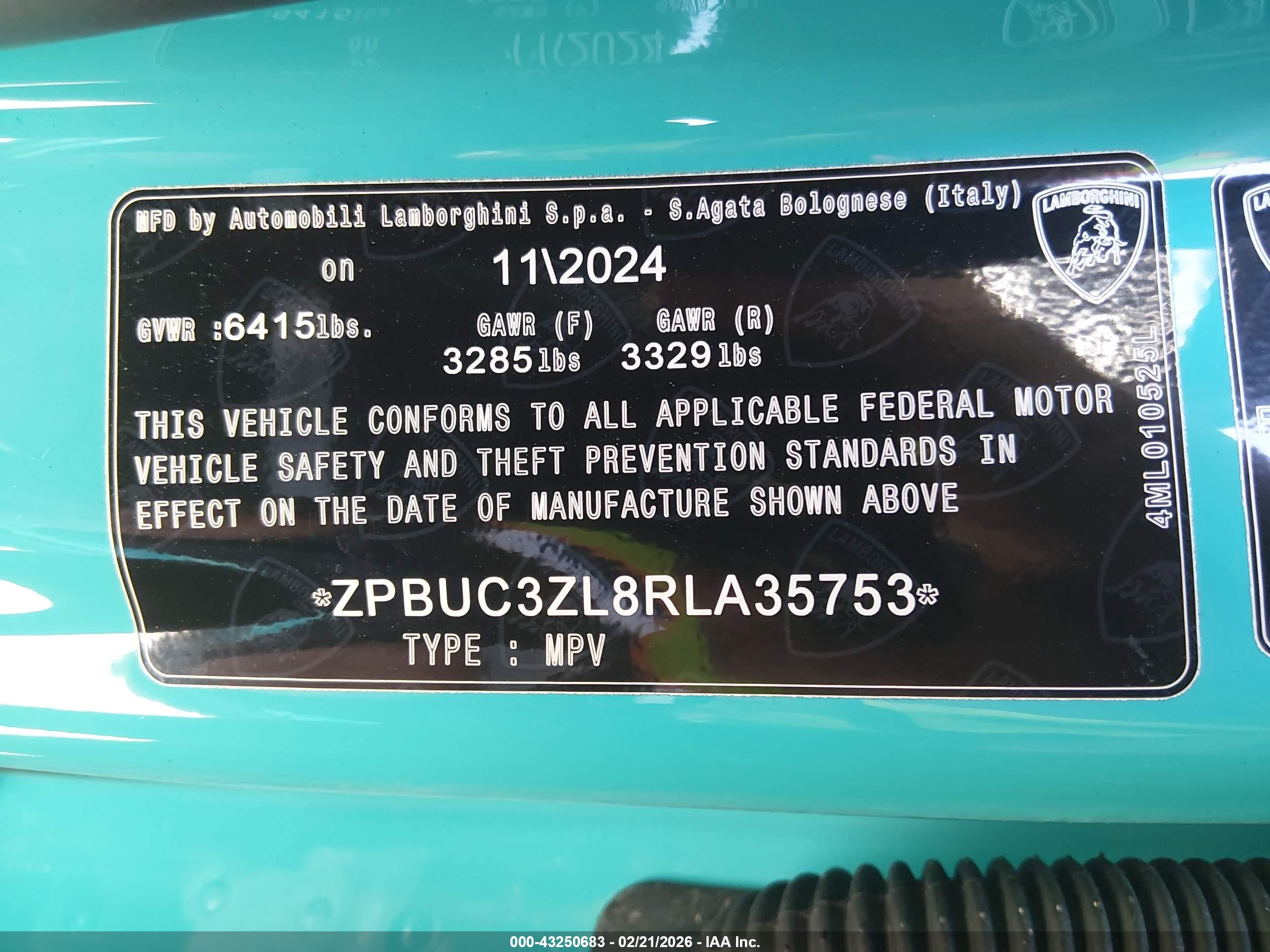 LAMBORGHINI URUS image 9