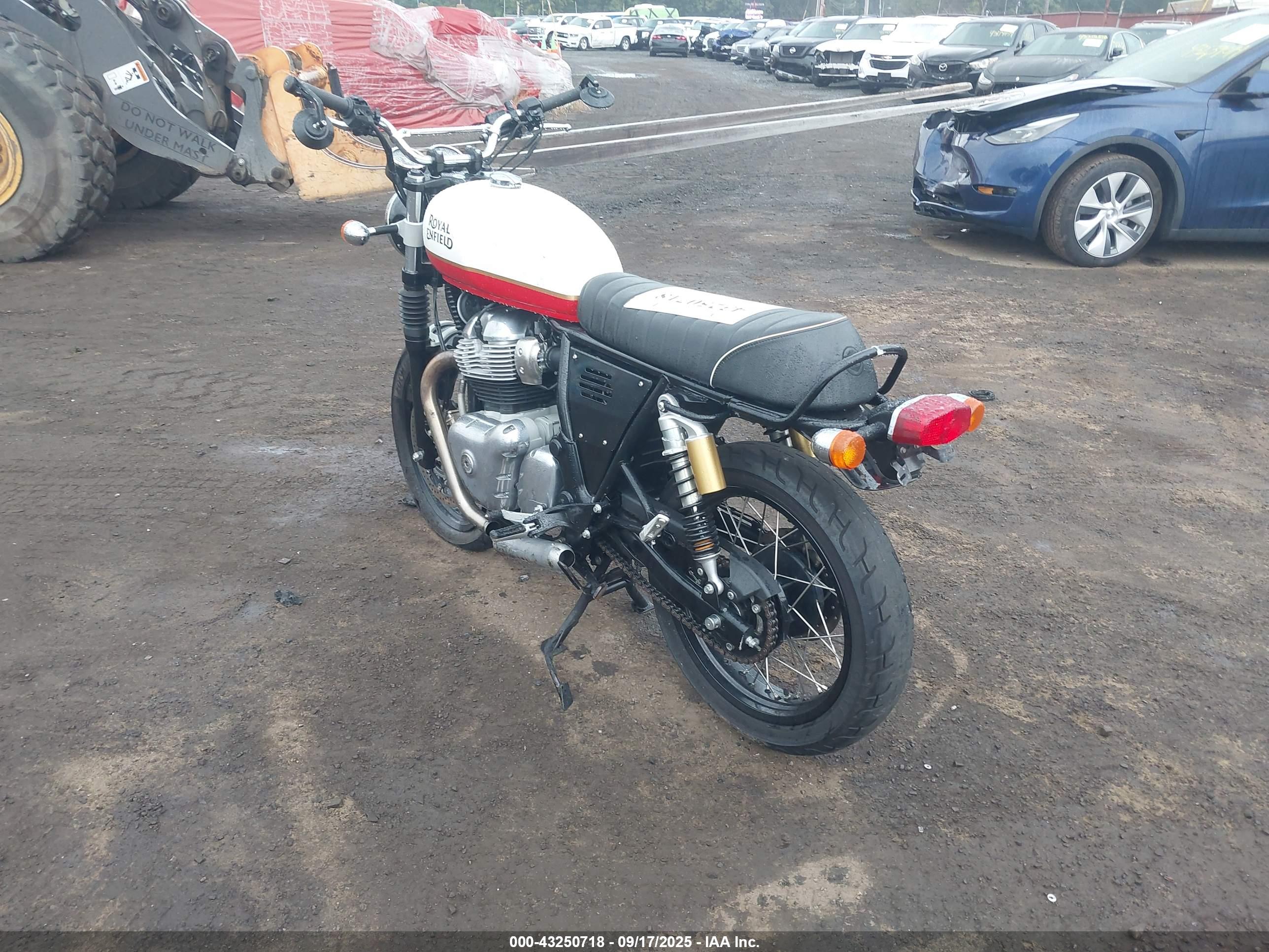 ROYAL ENFIELD image 3