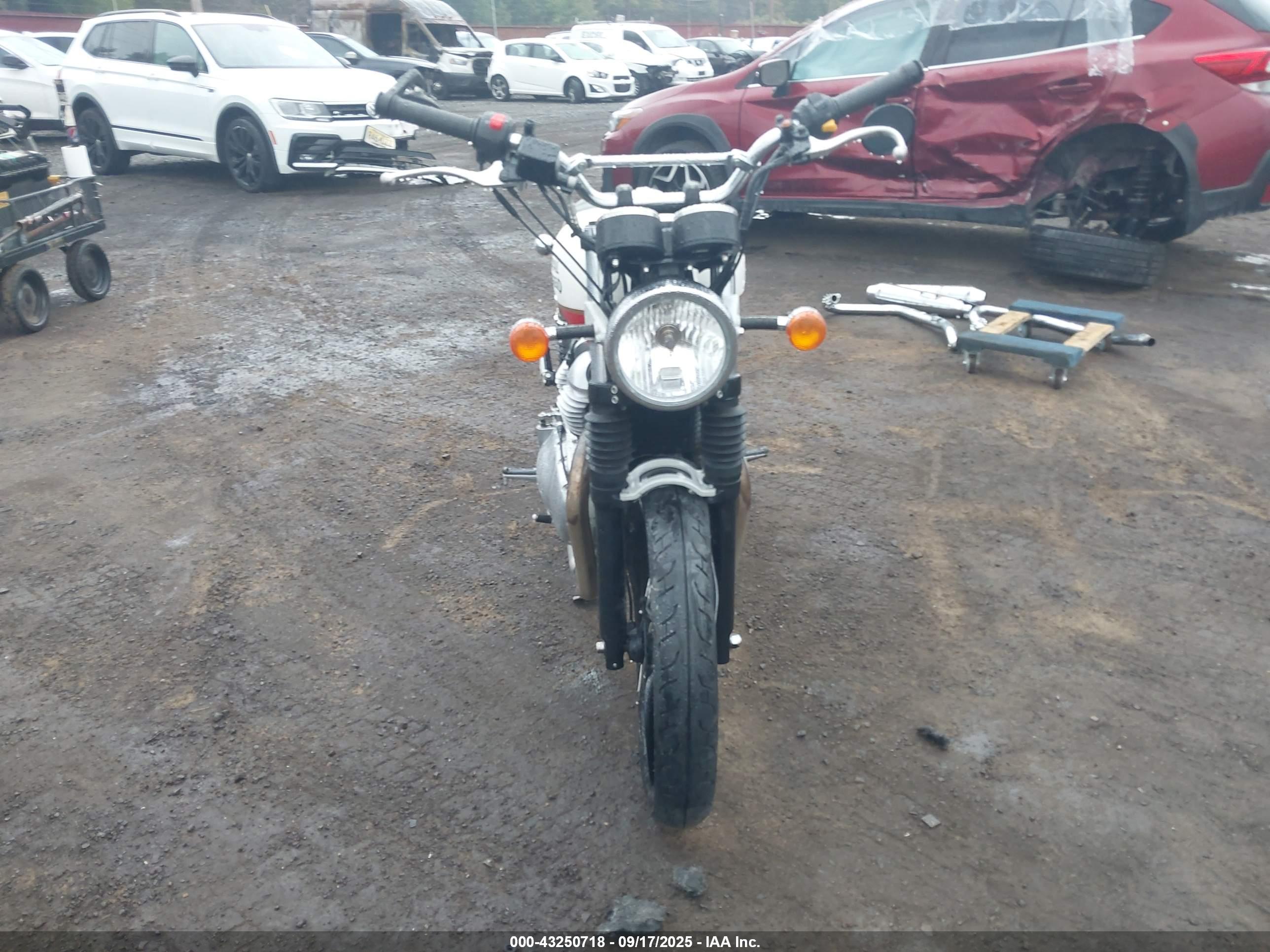 ROYAL ENFIELD image 5