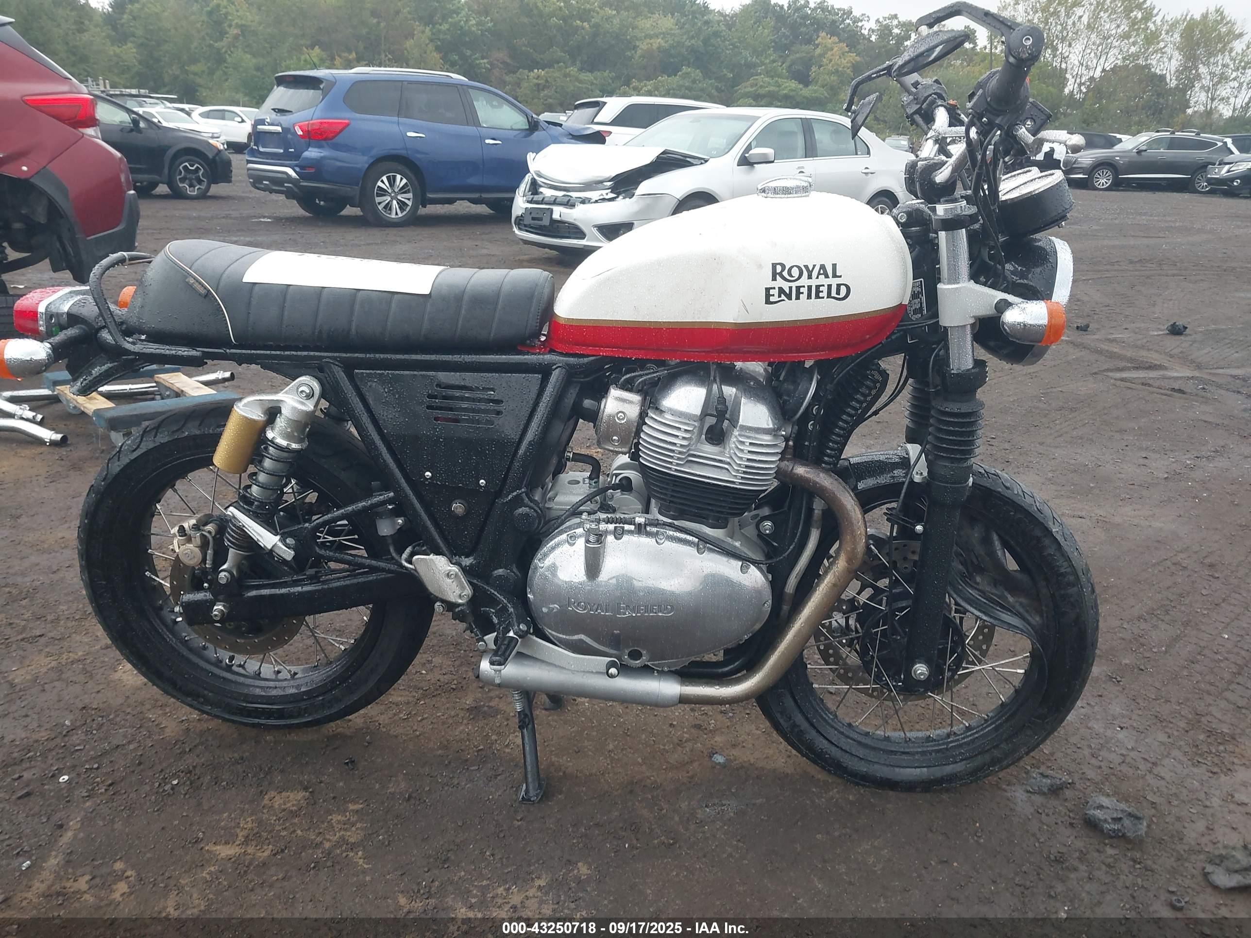 ROYAL ENFIELD image 8