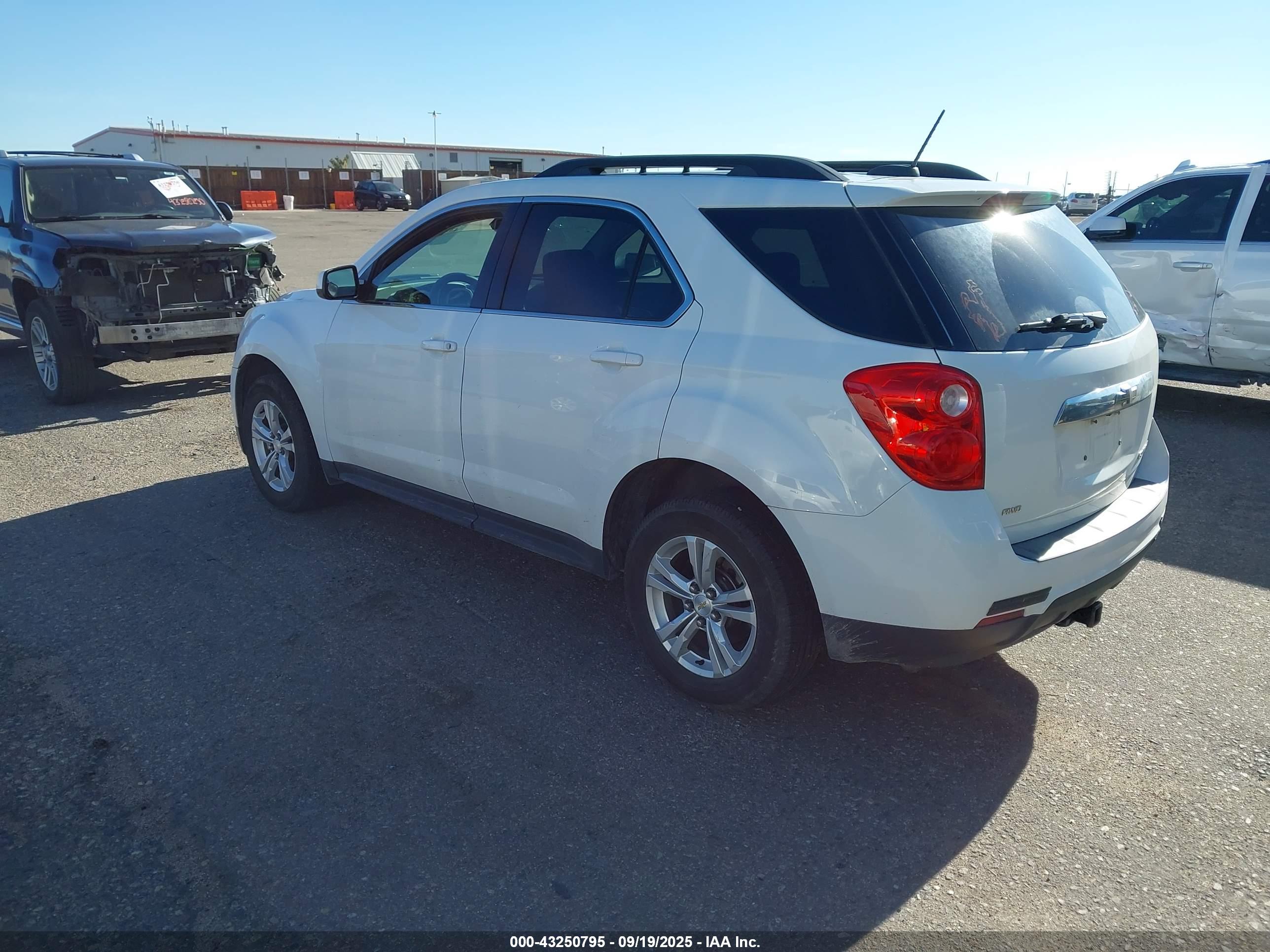 CHEVROLET EQUINOX image 3