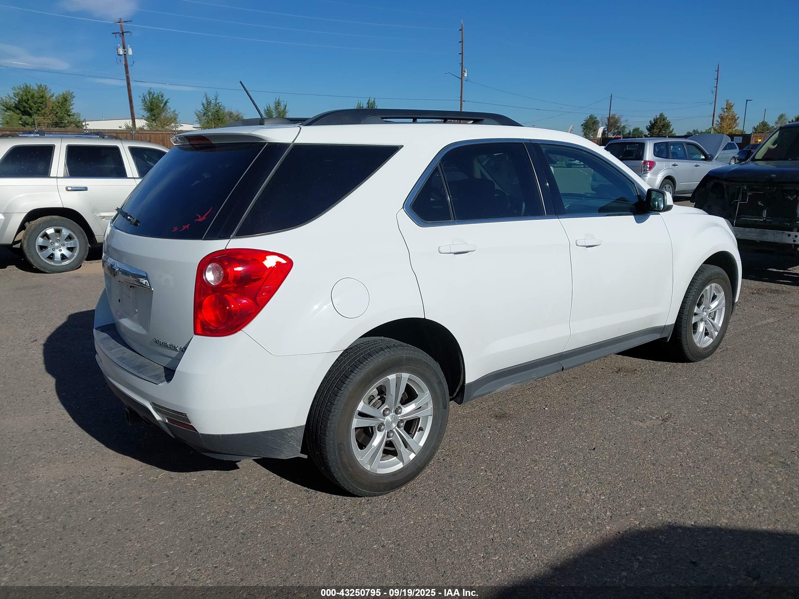 CHEVROLET EQUINOX image 4