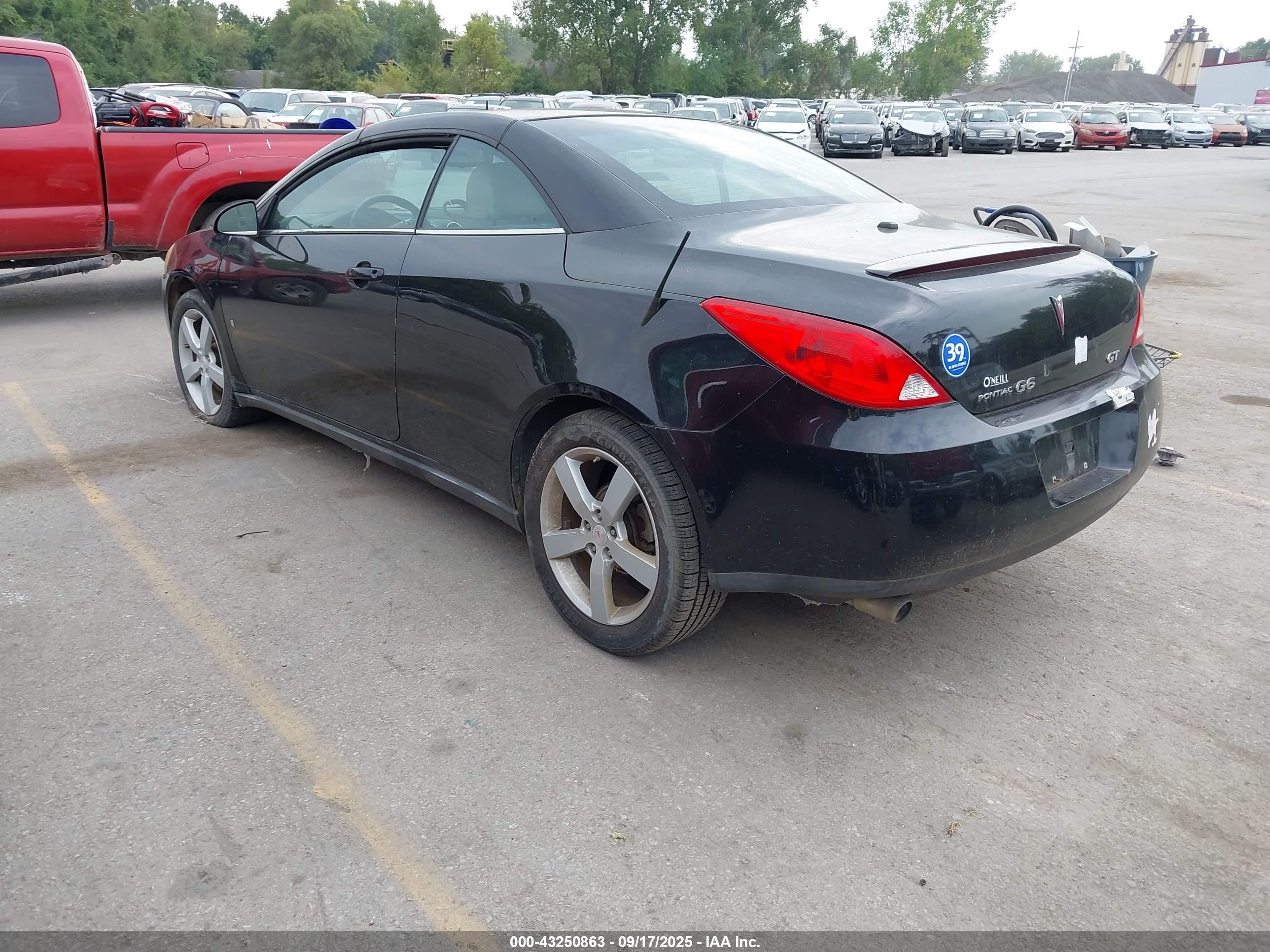 PONTIAC G6 image 3