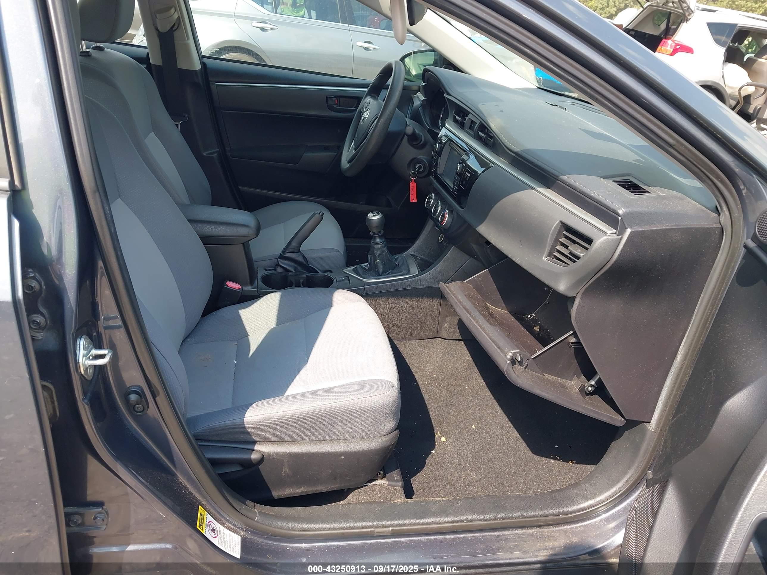 TOYOTA COROLLA image 5