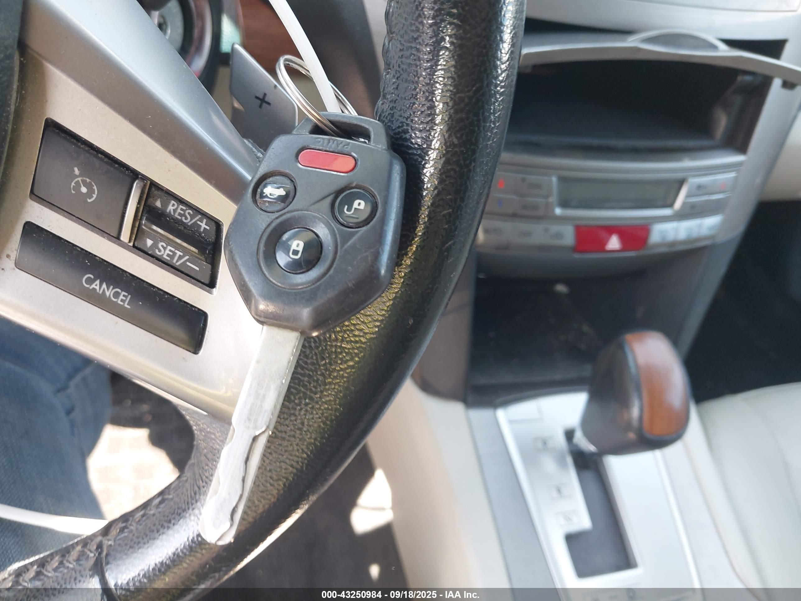 SUBARU OUTBACK image 11