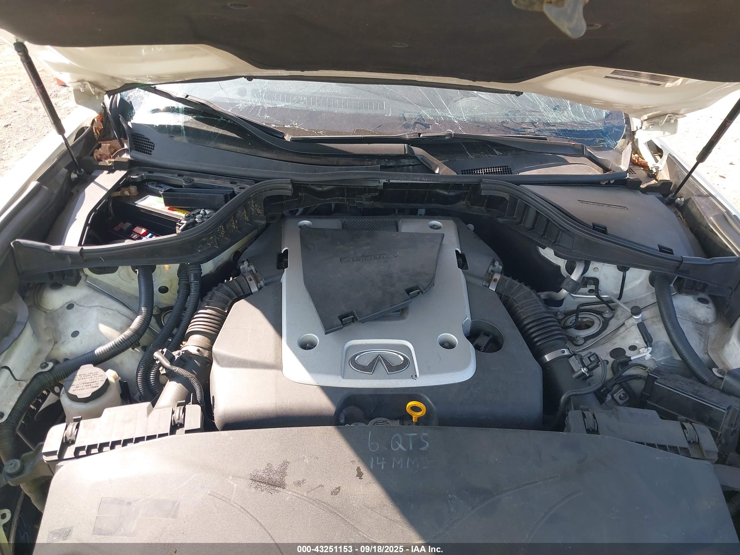 INFINITI M37 image 10