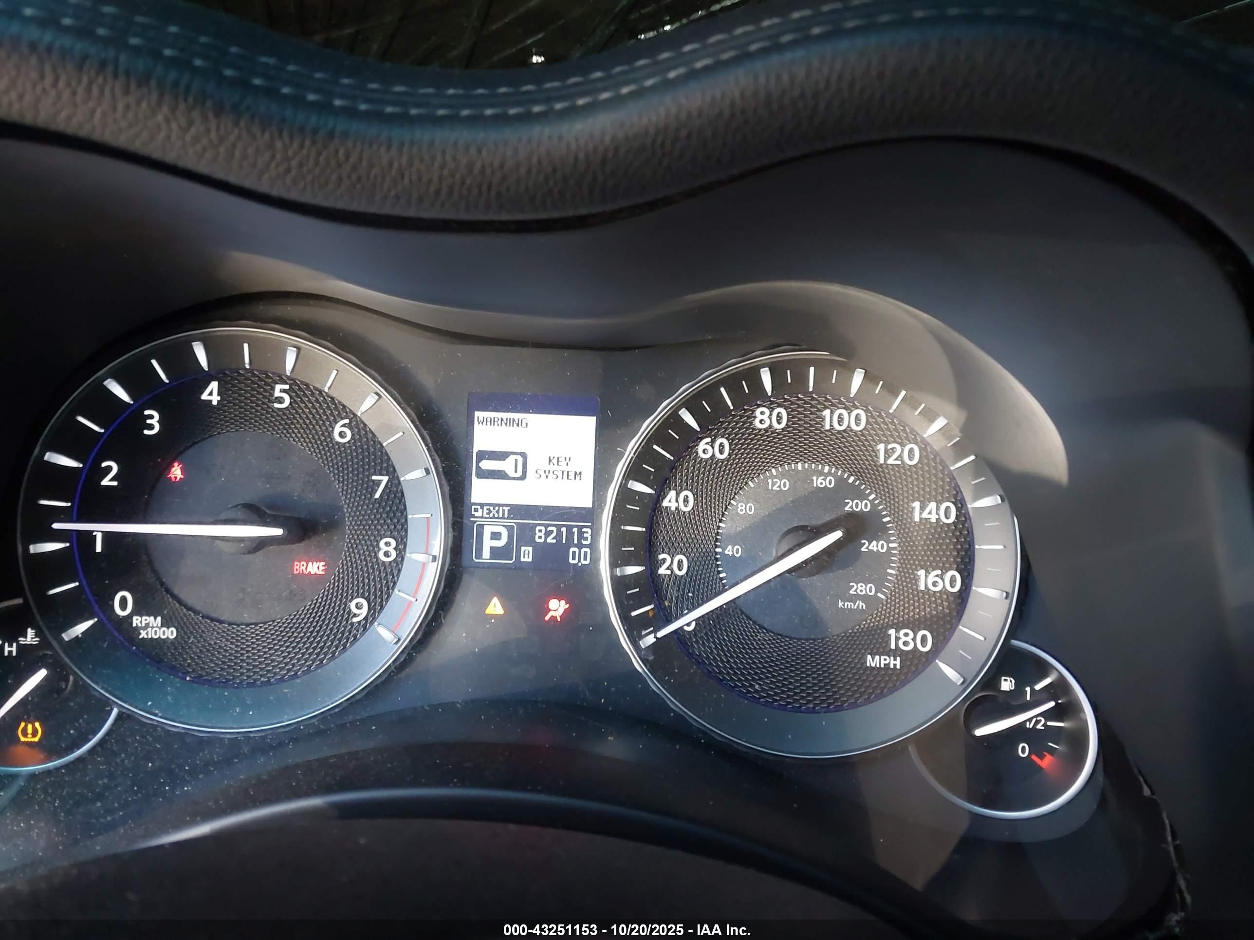 INFINITI M37 image 7